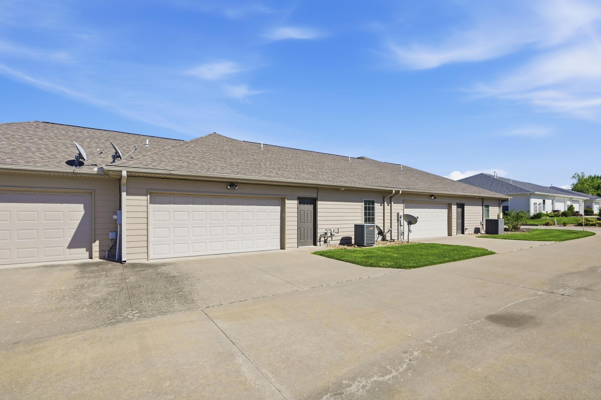 1909 Bluebird Way Property Photo 41