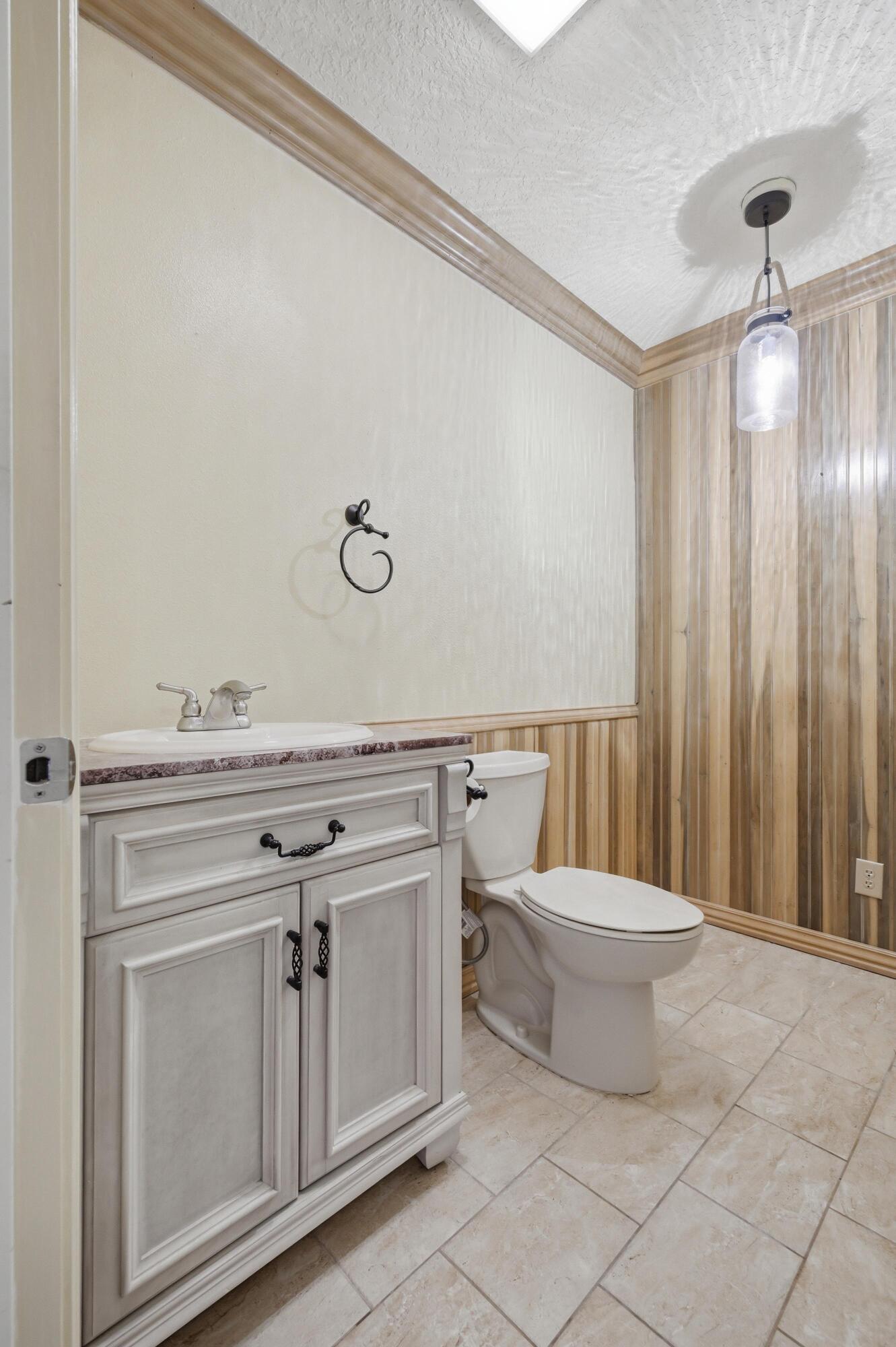 9617 County Lane 262 Property Photo 48