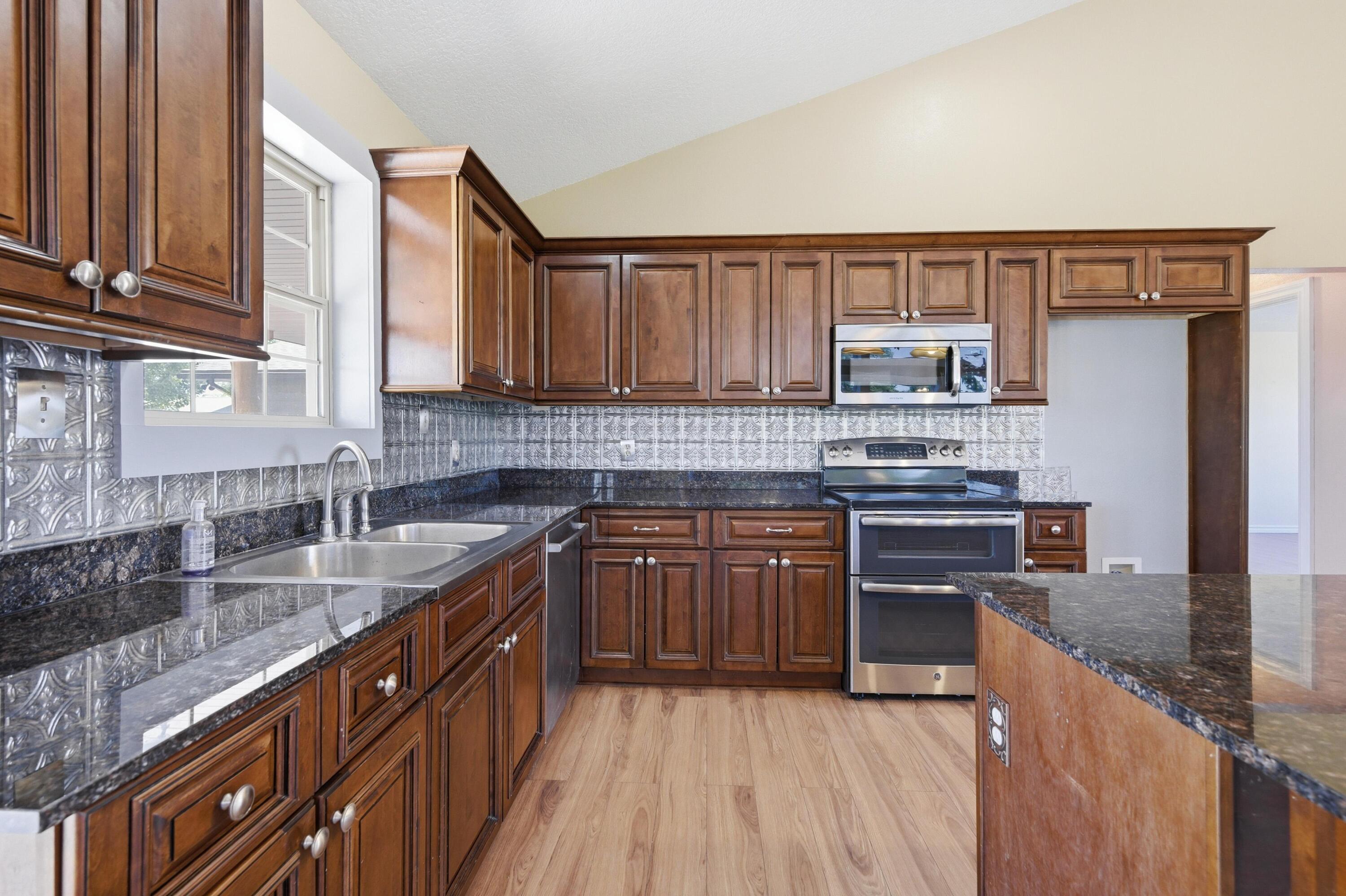 9617 County Lane 262 Property Photo 68