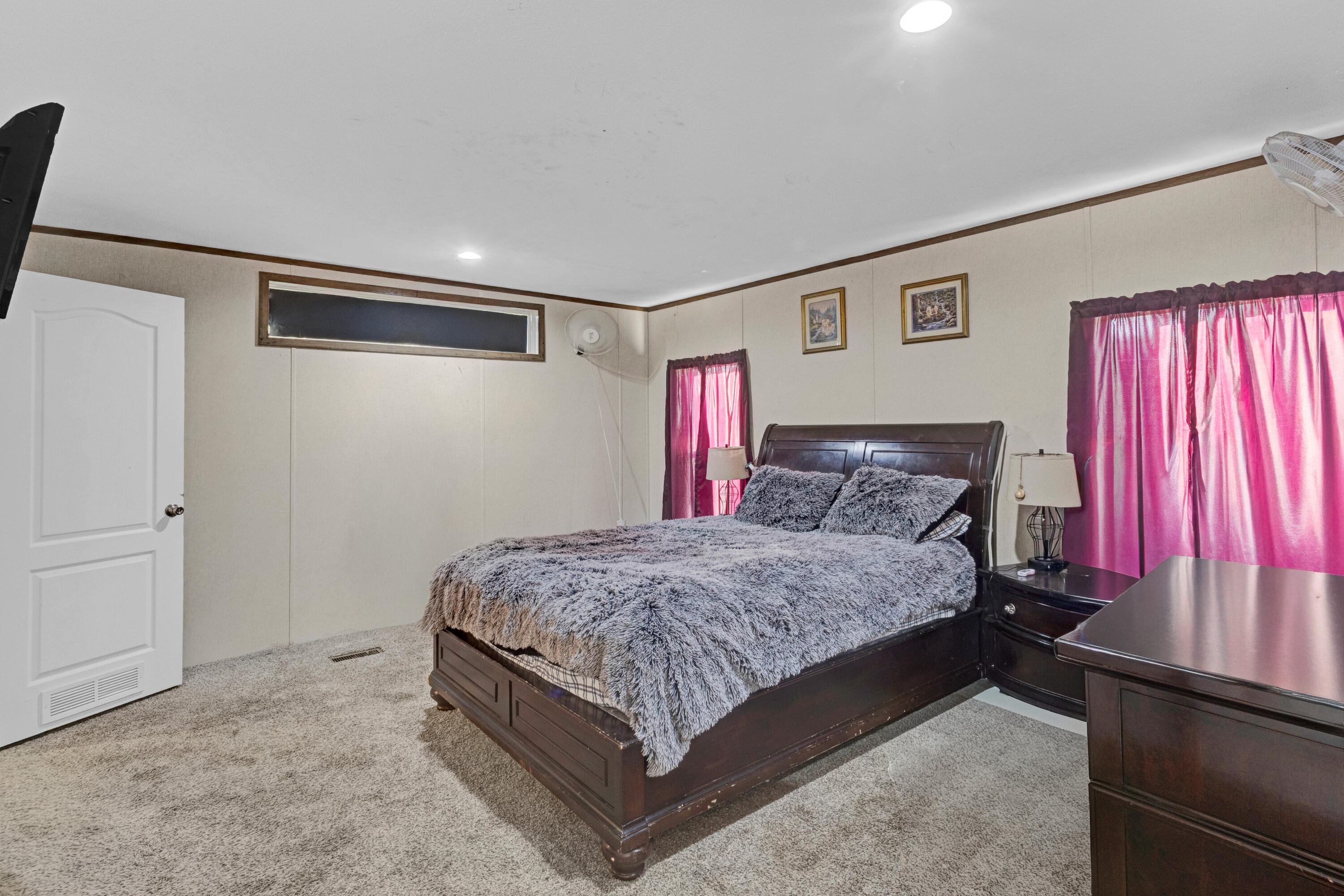 3724 Private Road 2217 Property Photo 10