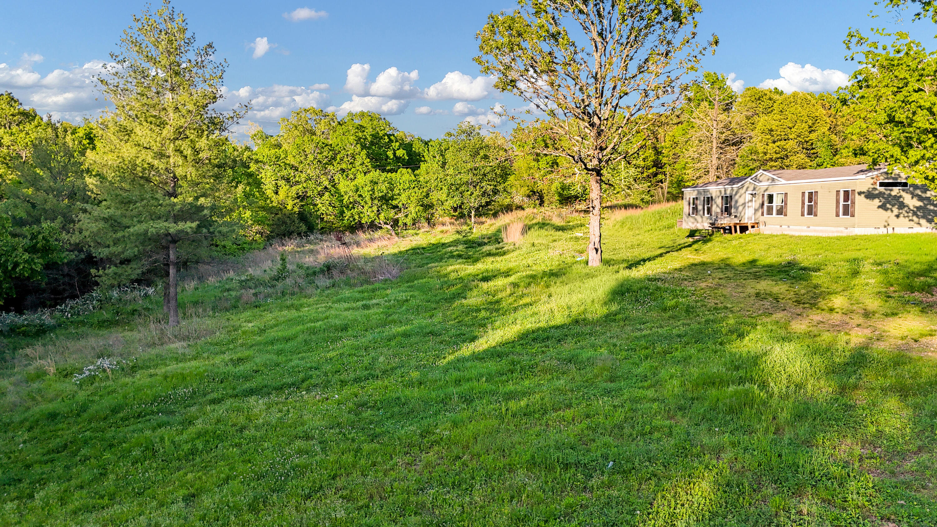 3724 Private Road 2217 Property Photo 19