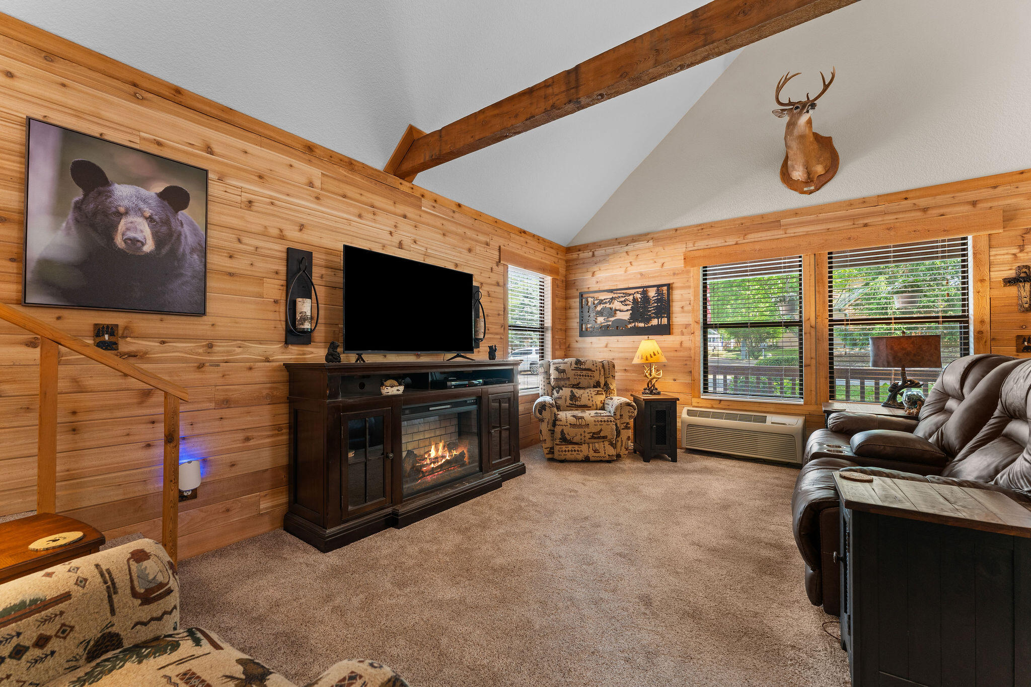 112 Foxhole Lane Property Photo 4
