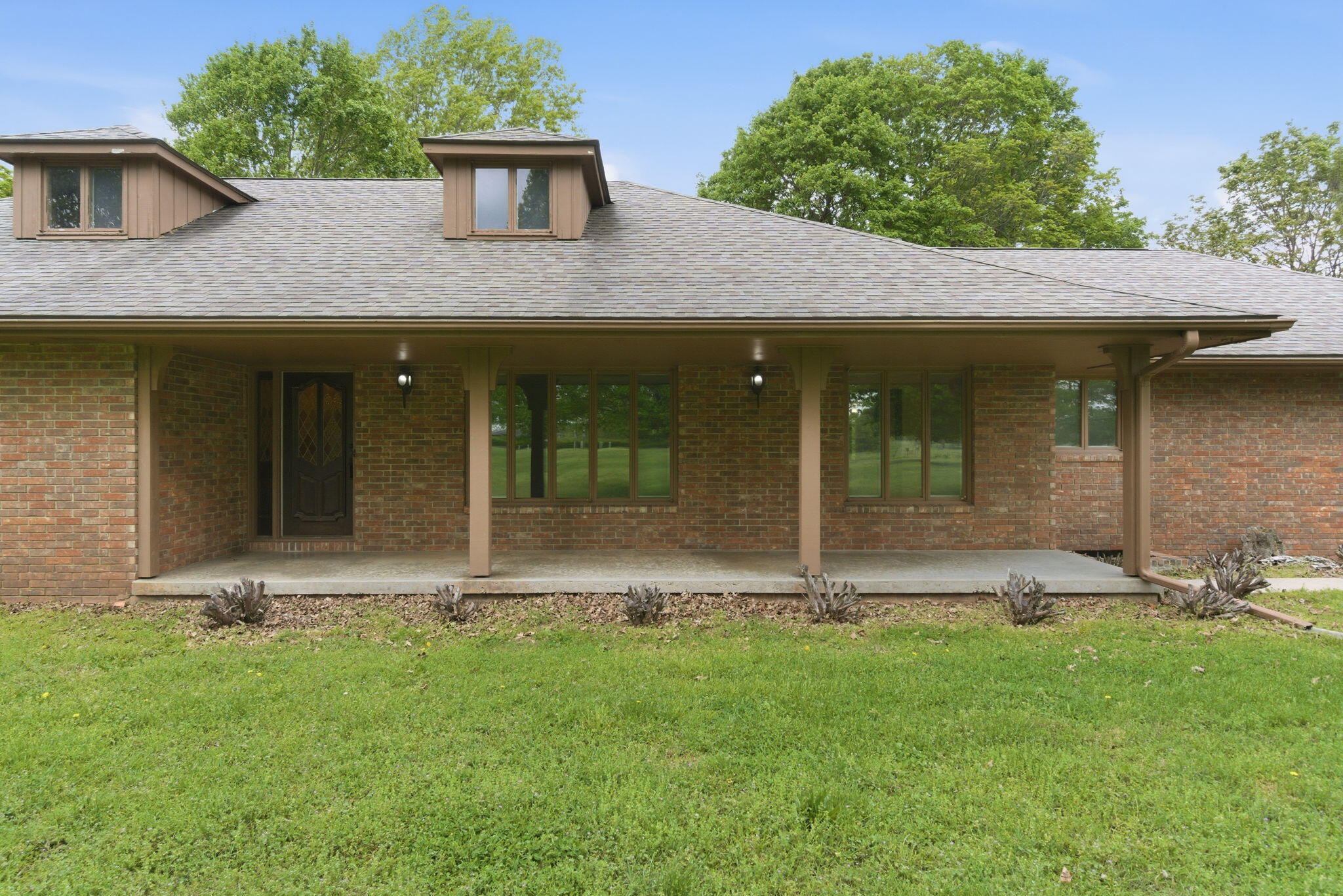 431 North Farm Road 205 Property Photo 11