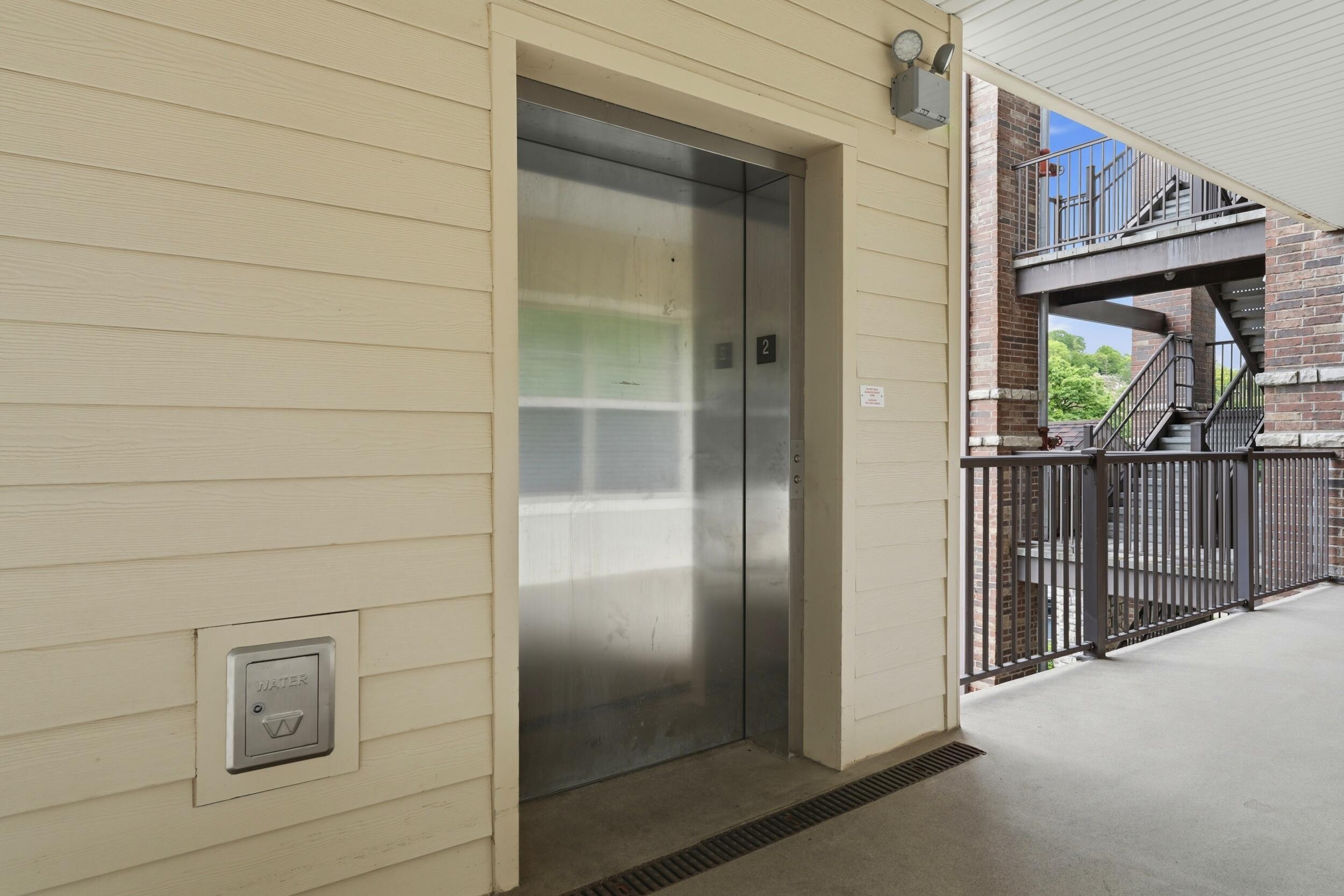 200 Majestic Drive 2-214 Property Photo 4