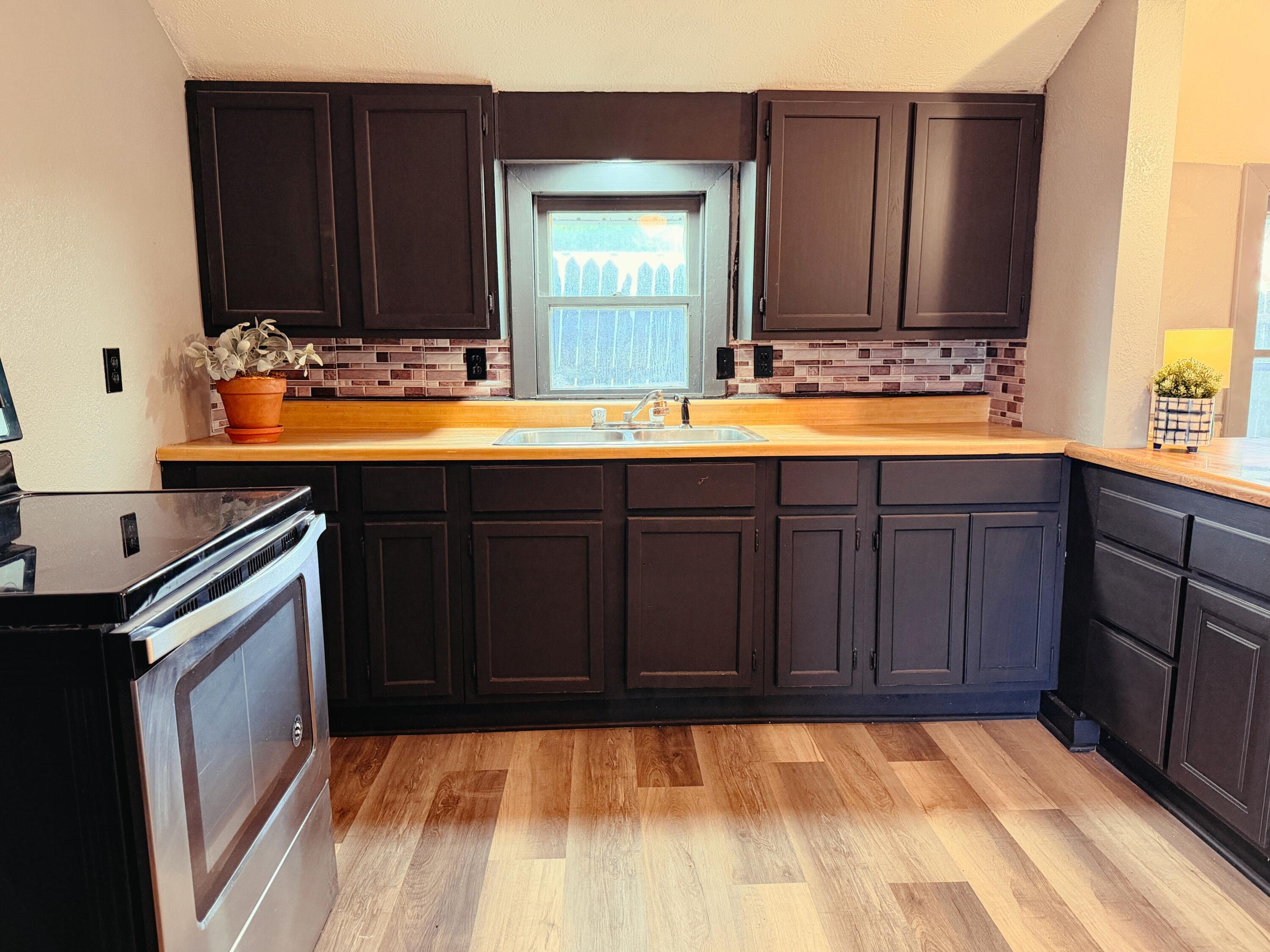 802 South Main Avenue Property Photo 14