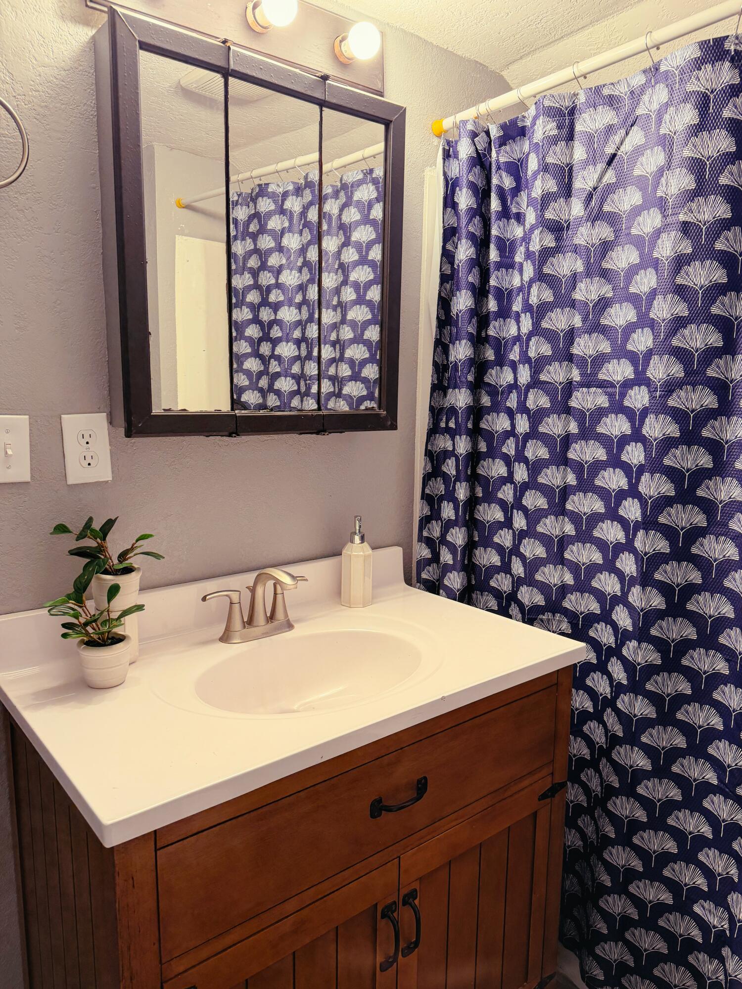 802 South Main Avenue Property Photo 20