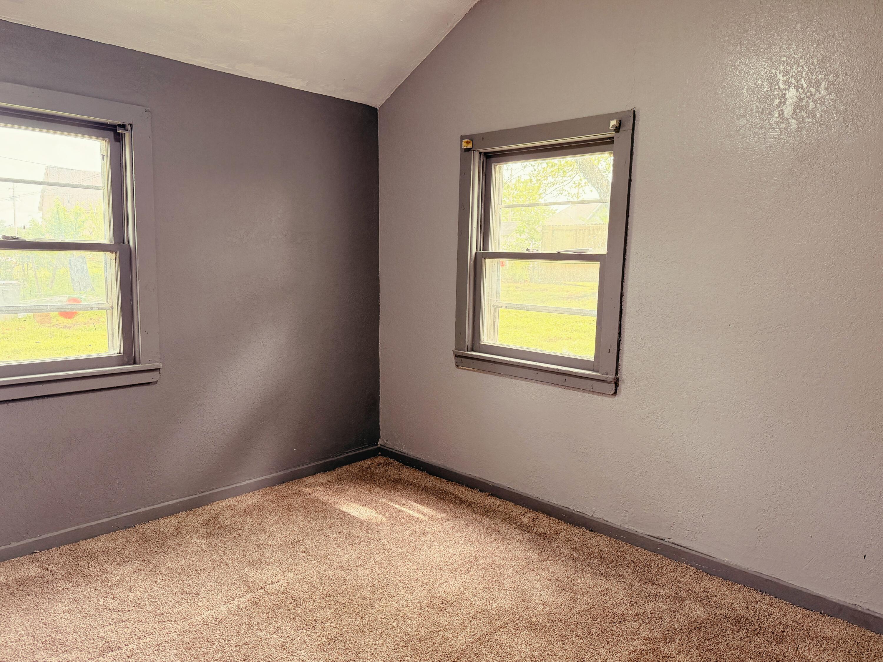 802 South Main Avenue Property Photo 22