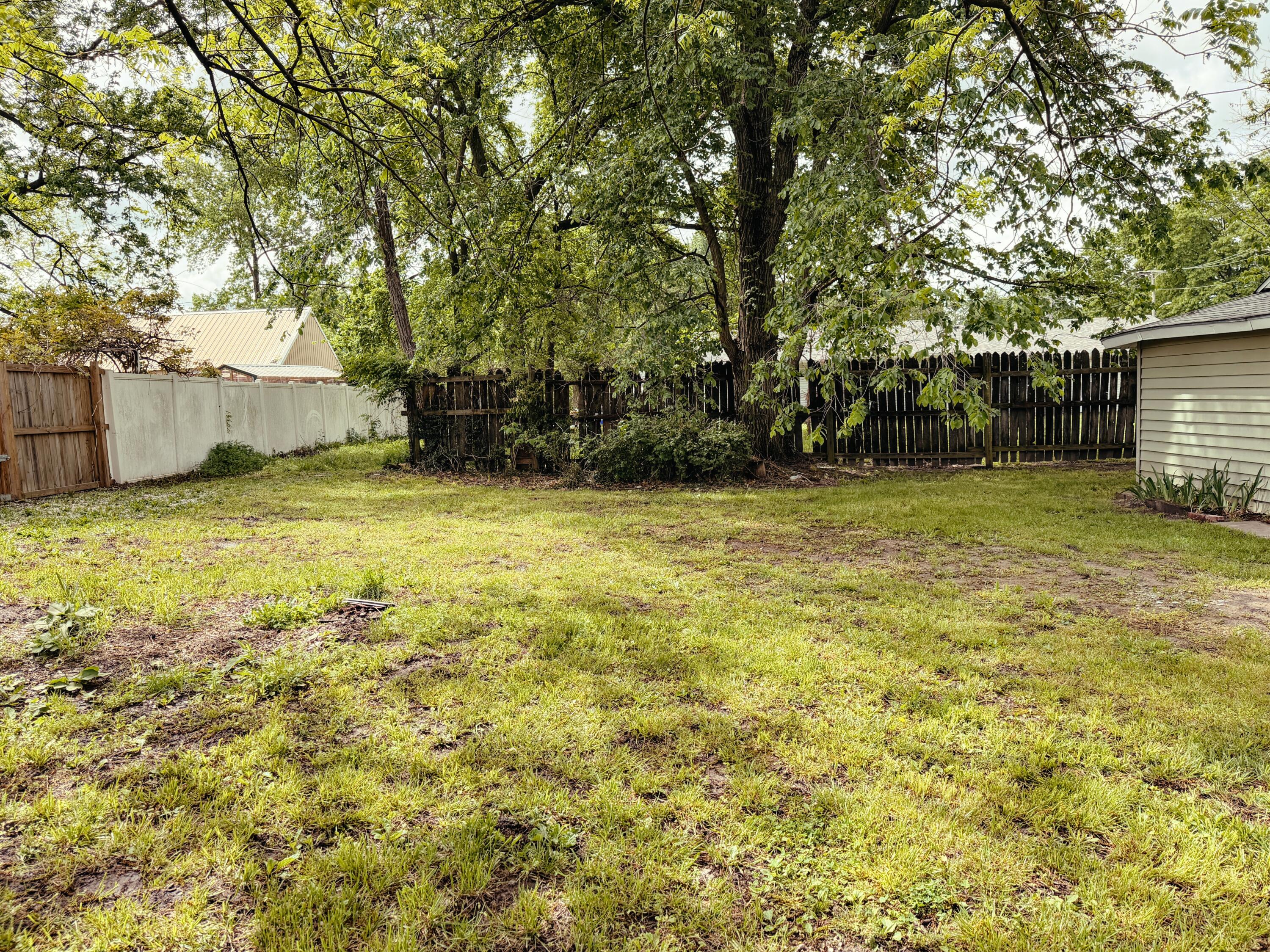 802 South Main Avenue Property Photo 29