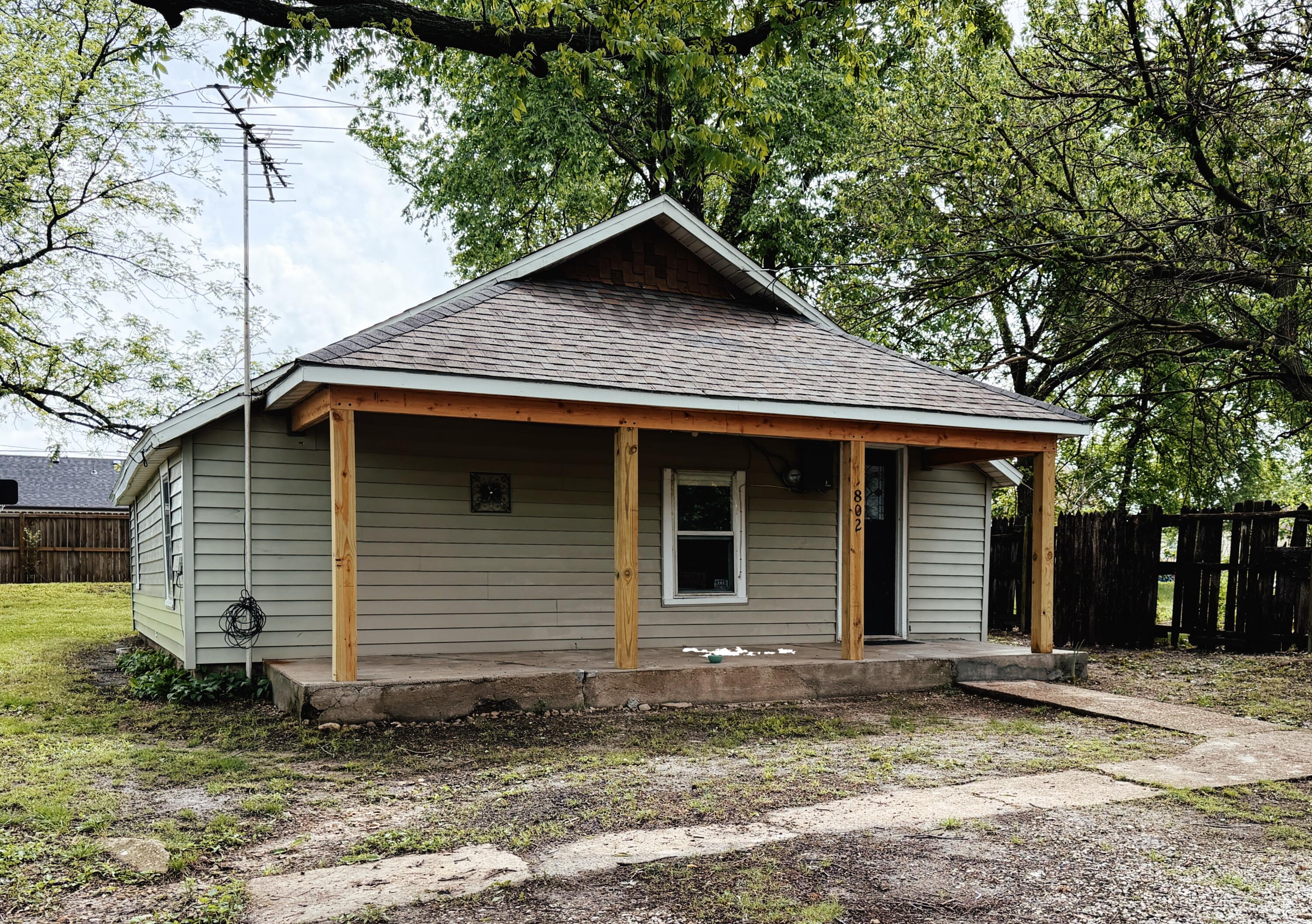 802 South Main Avenue Property Photo 31