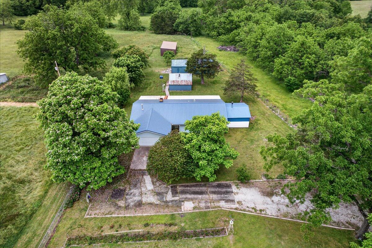 336 Wills Lane Property Photo 1