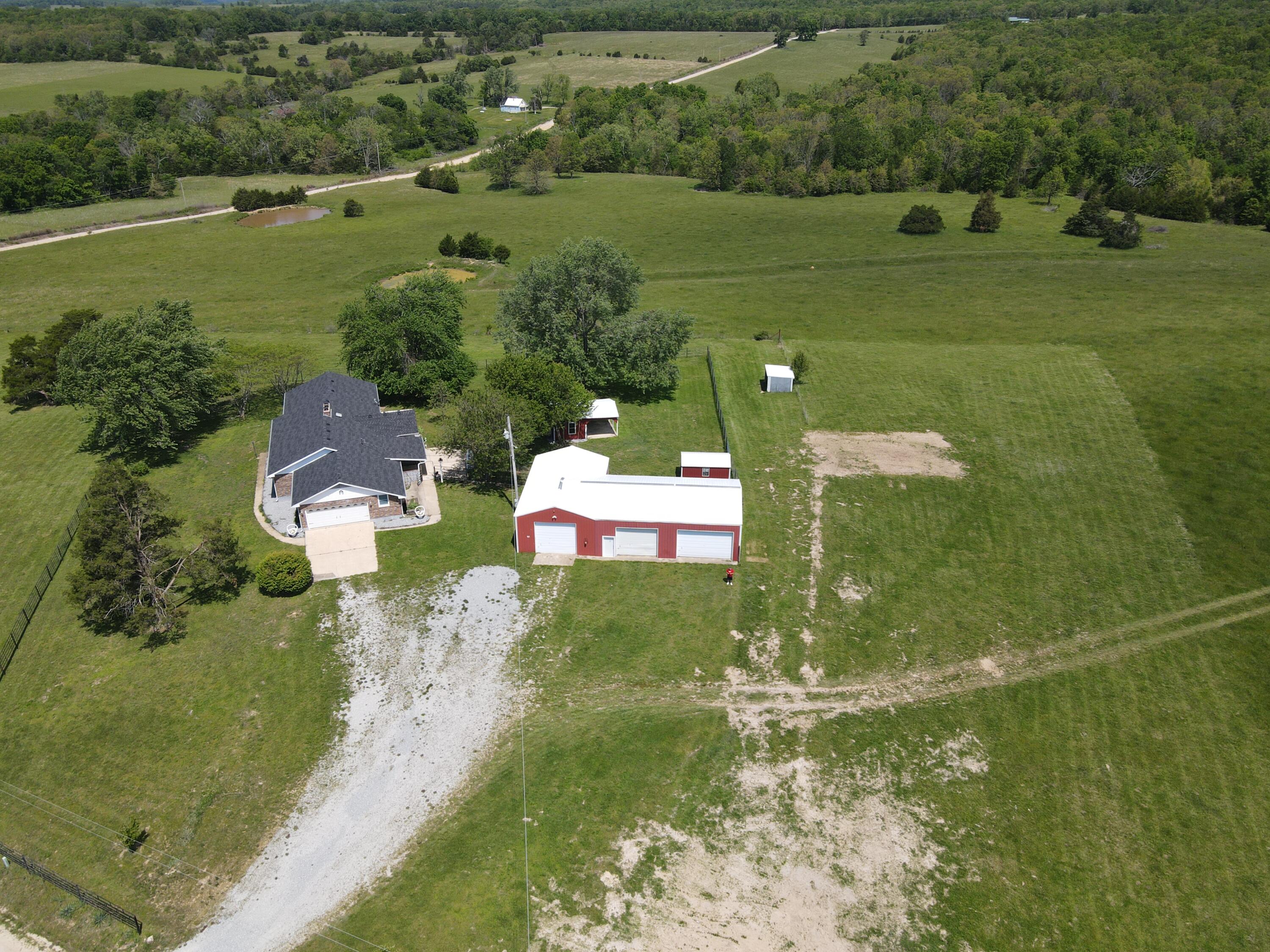 16641 New Hope Drive Property Photo 3