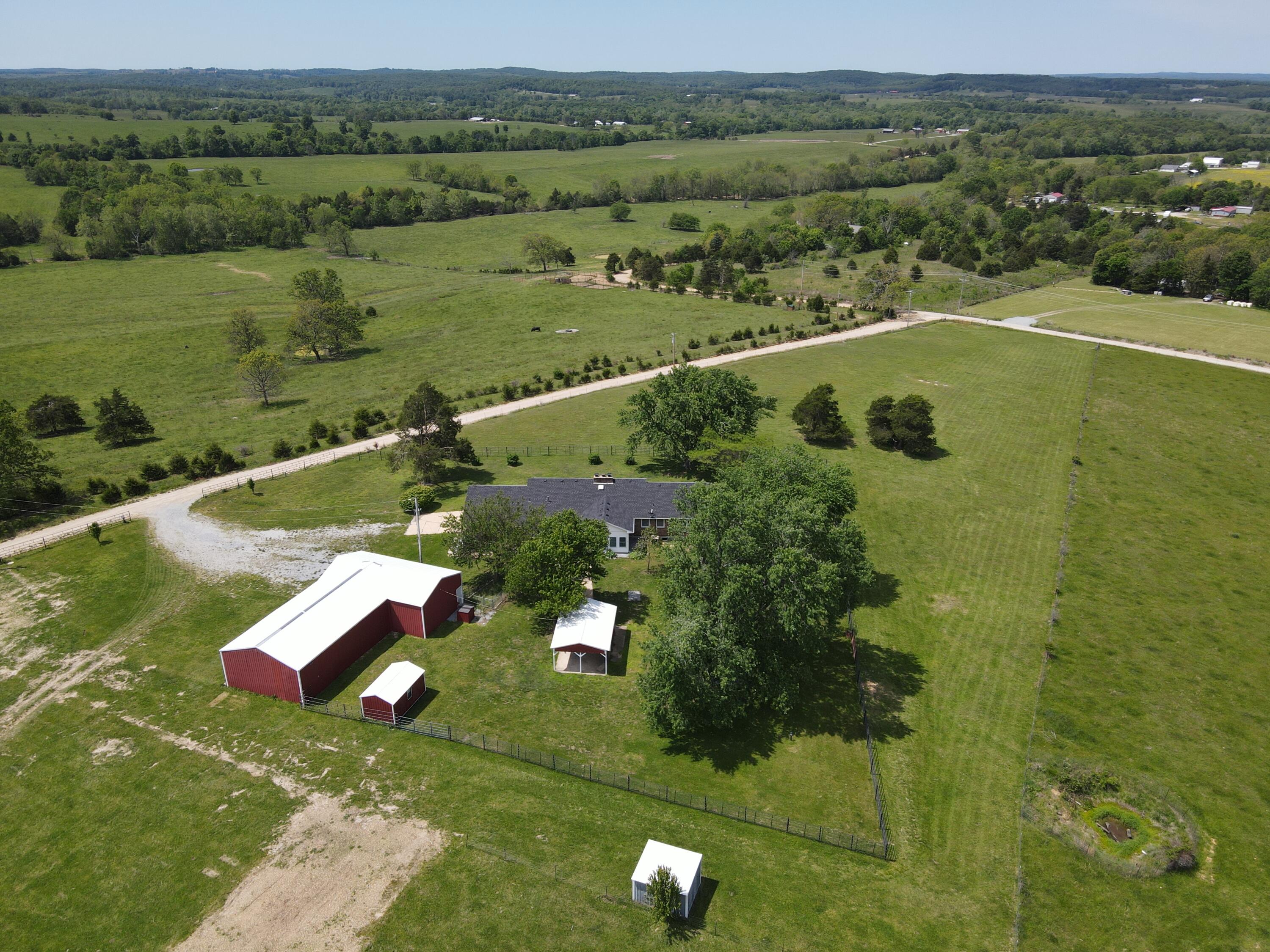 16641 New Hope Drive Property Photo 4