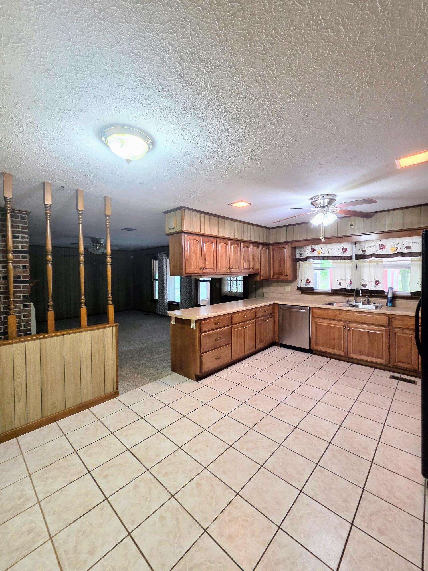 16641 New Hope Drive Property Photo 40