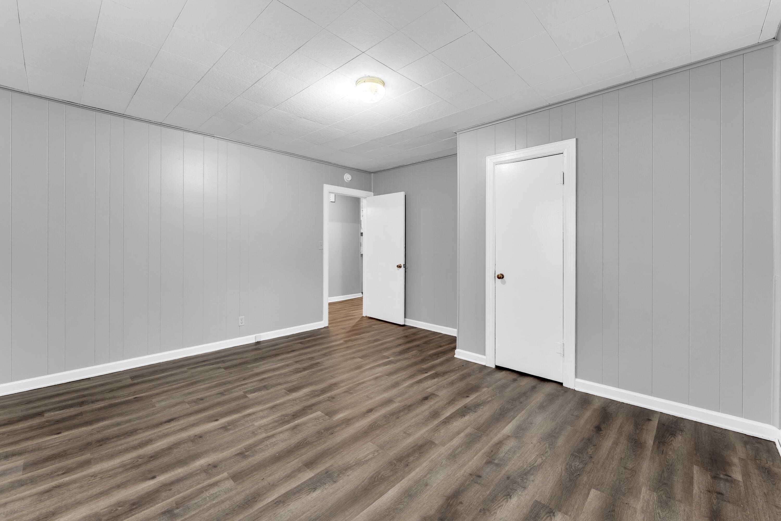 1439 South Luster Avenue Property Photo 15