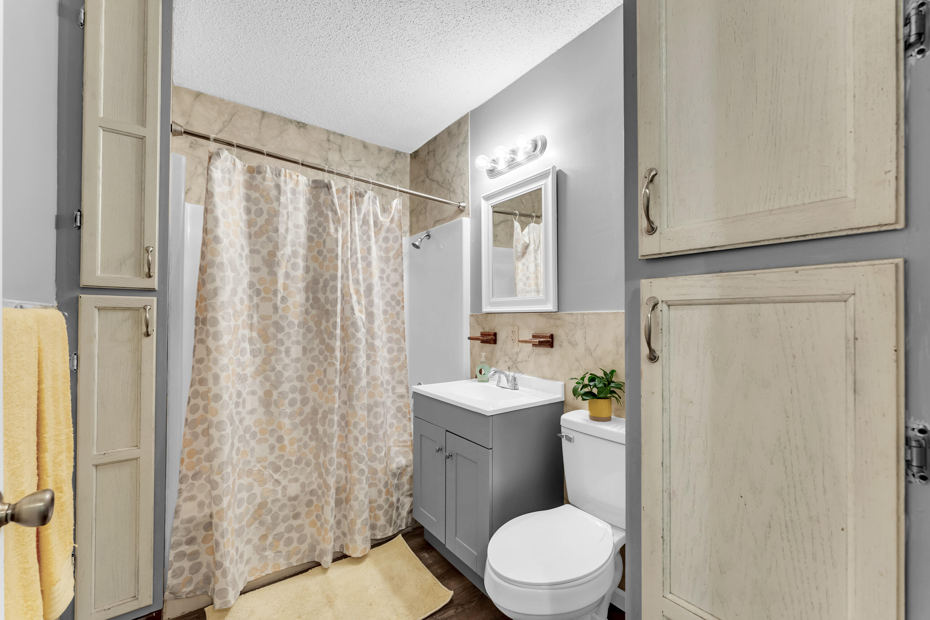 1439 South Luster Avenue Property Photo 18