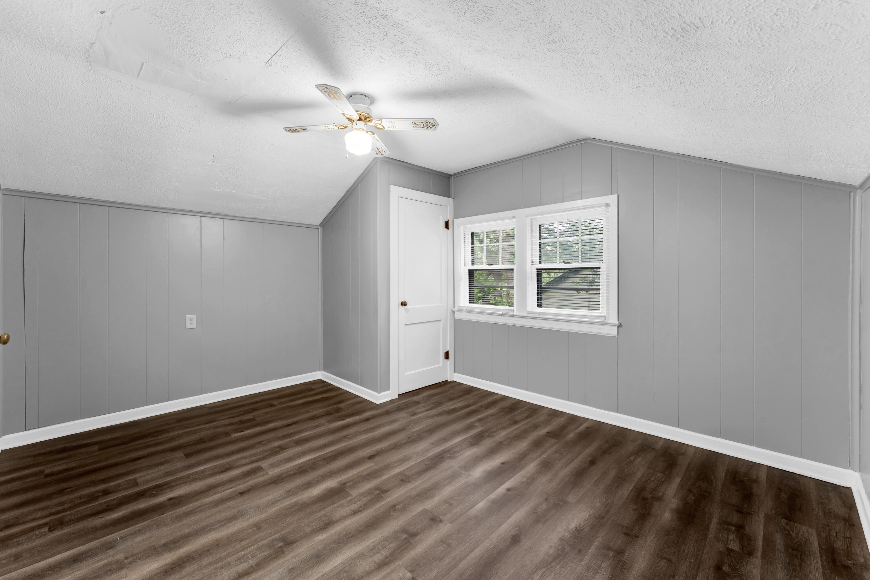 1439 South Luster Avenue Property Photo 19