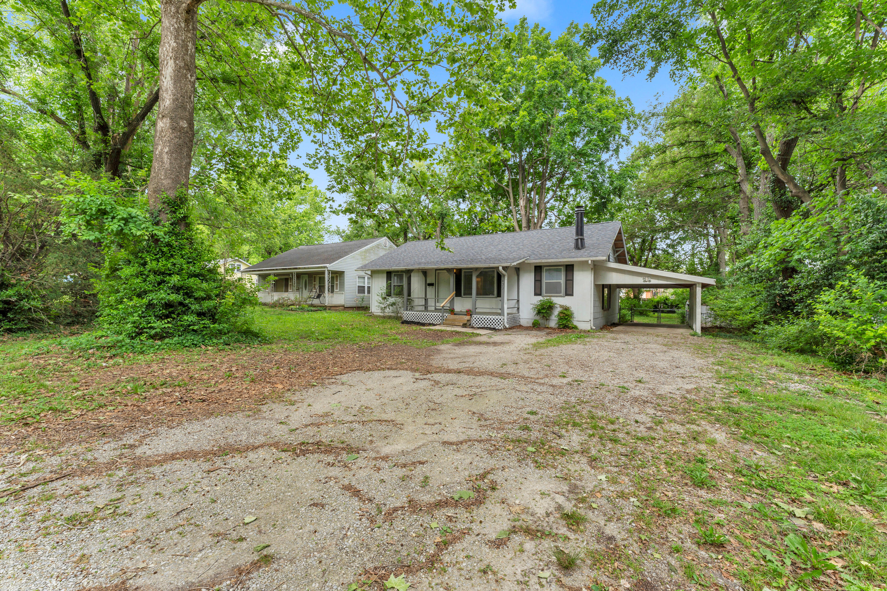 1439 South Luster Avenue Property Photo 20