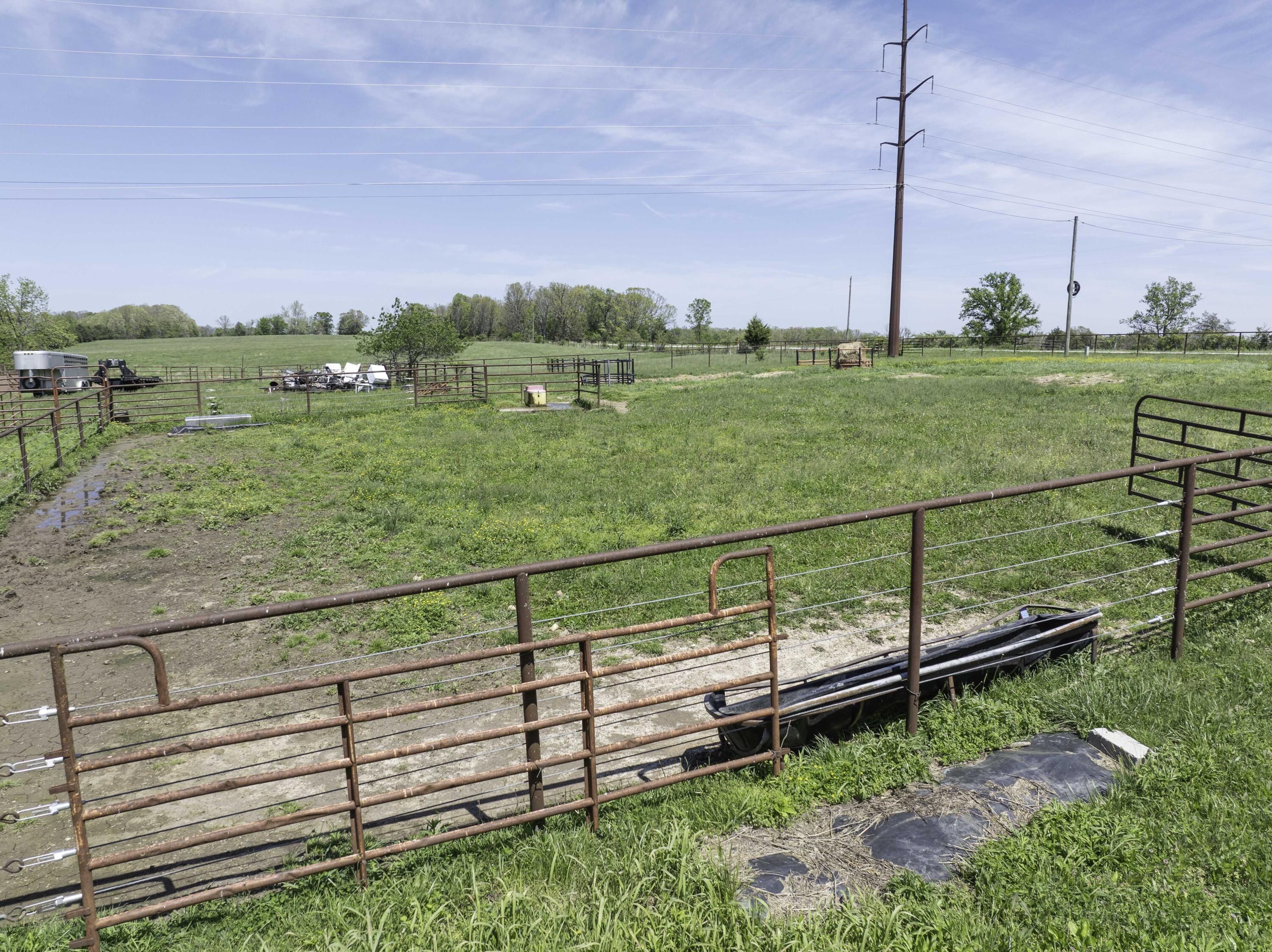 2437 State Highway Y Property Photo 16
