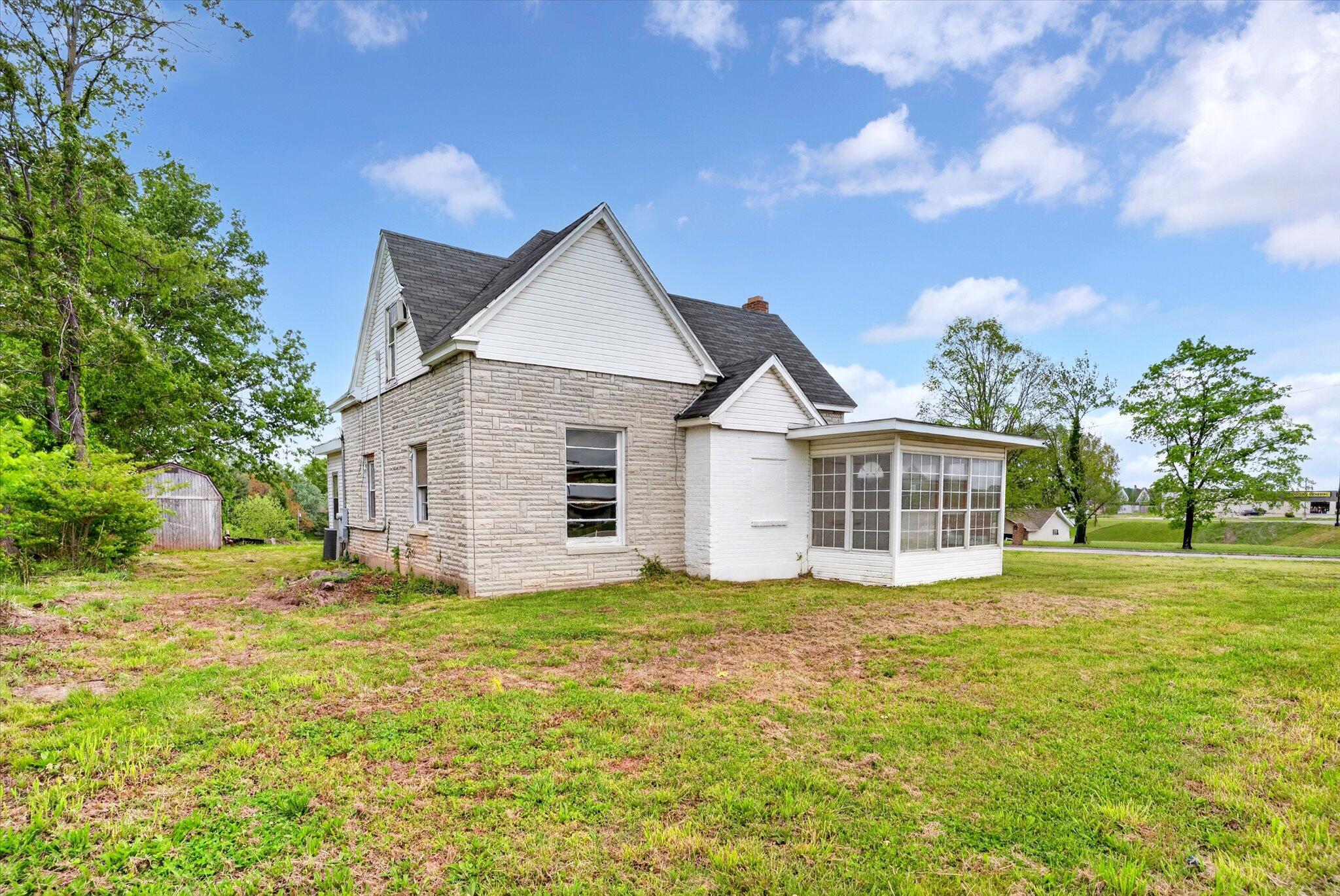 607 East Mount Vernon Street Property Photo 4