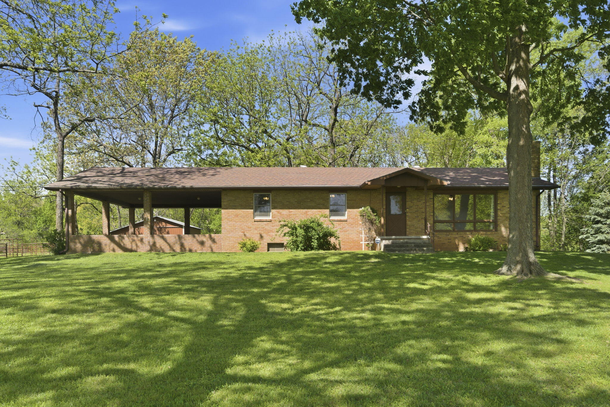 23625 Lawrence 1020 Property Photo 1