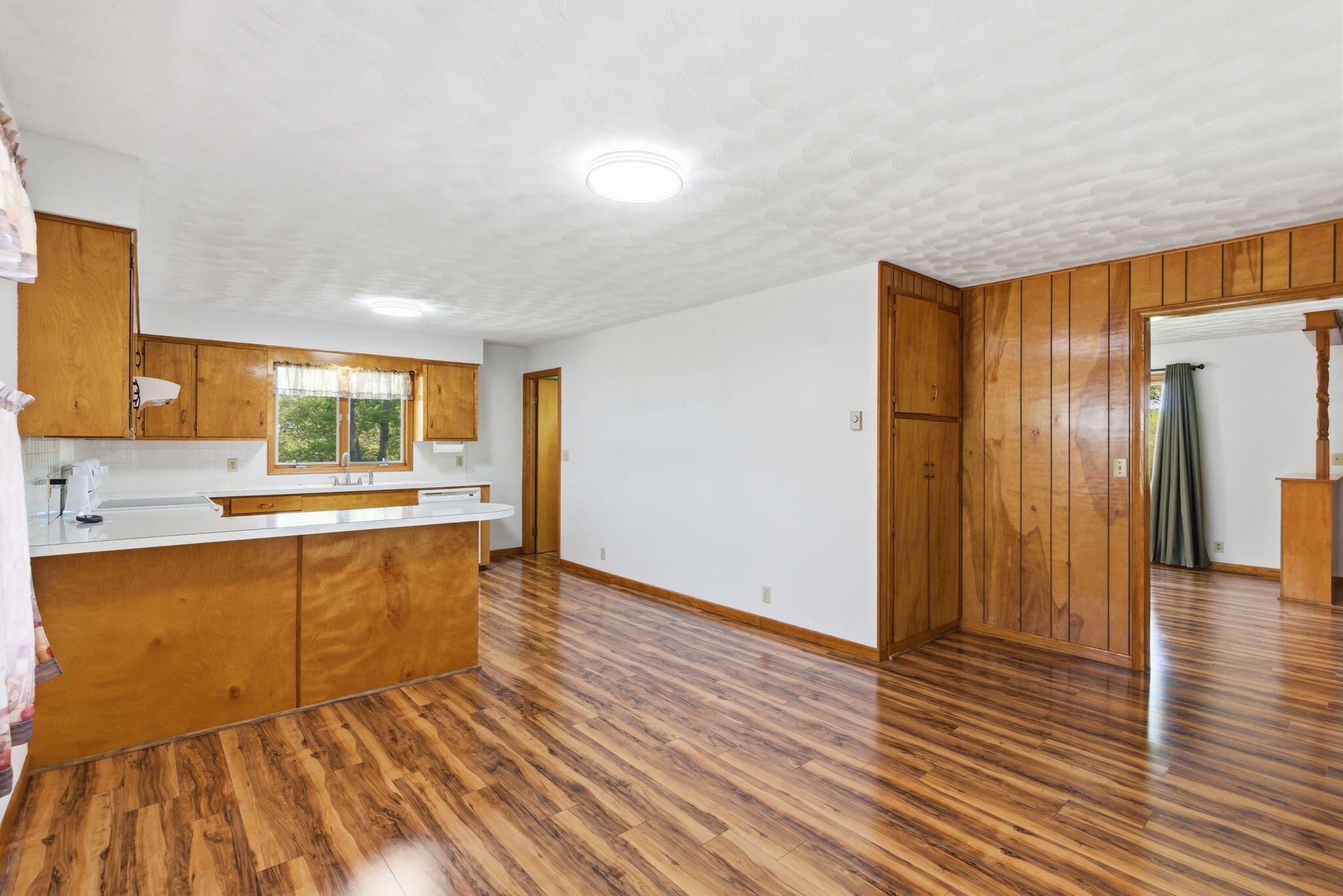 23625 Lawrence 1020 Property Photo 12