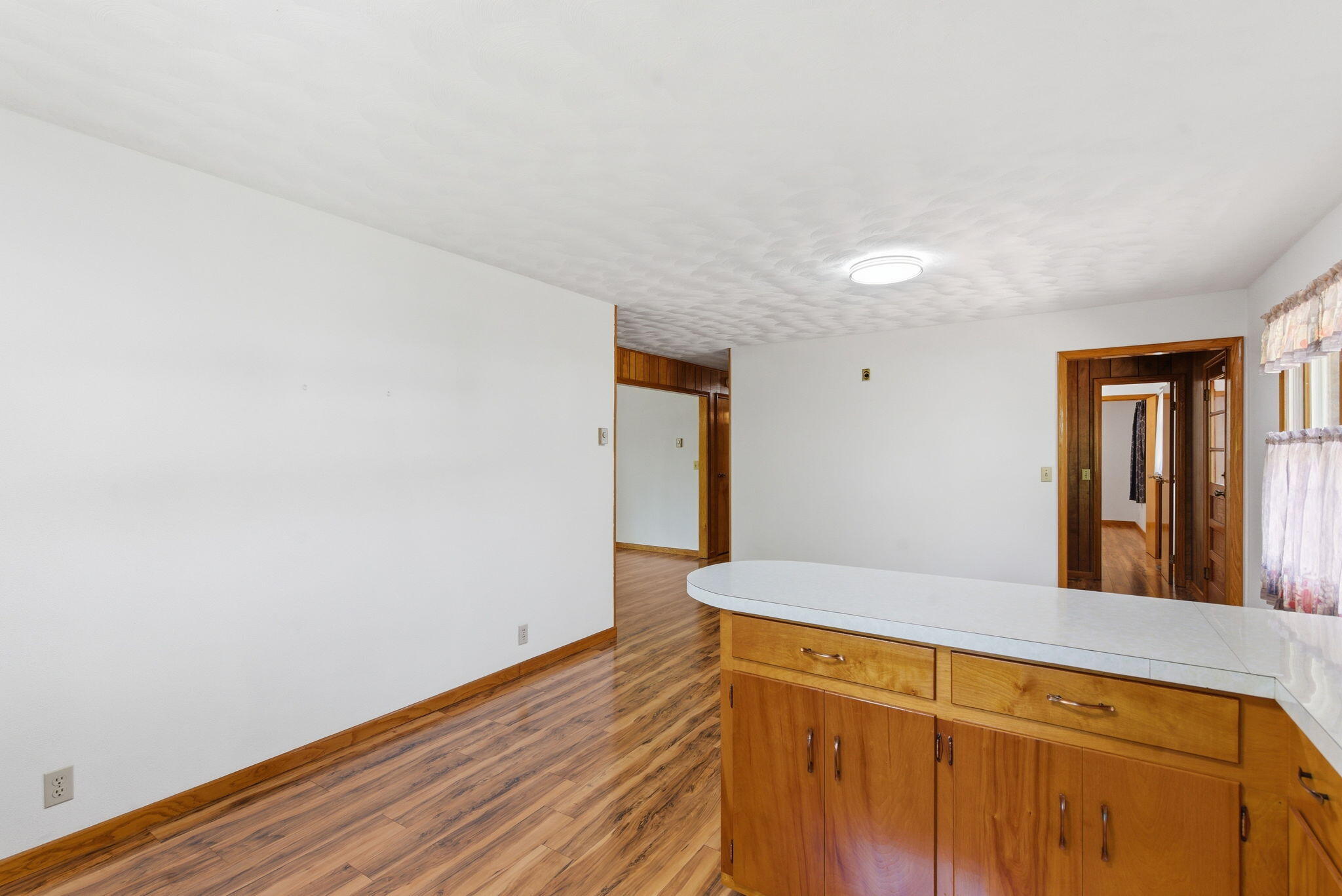 23625 Lawrence 1020 Property Photo 14
