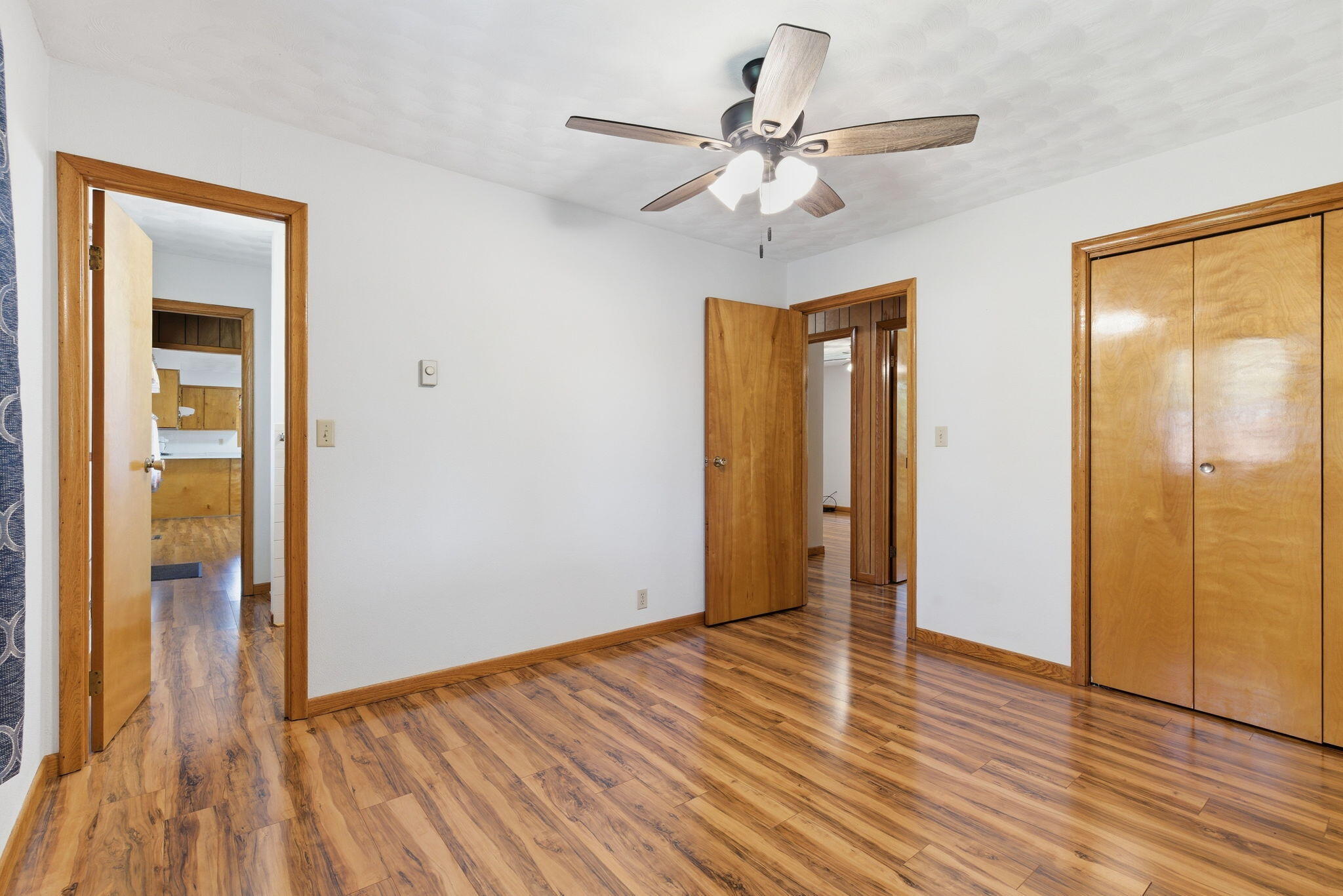 23625 Lawrence 1020 Property Photo 17