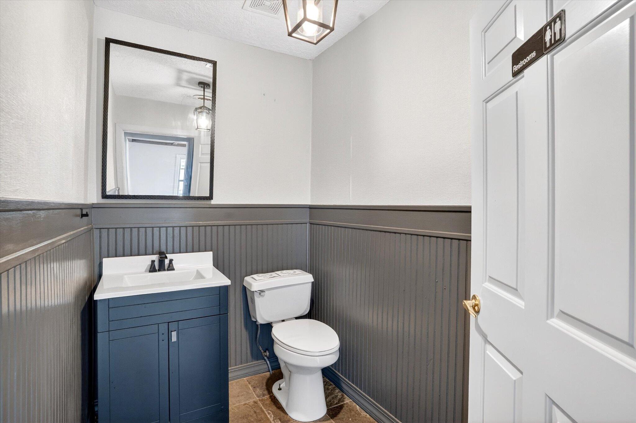 103 South Delaware Street Property Photo 8