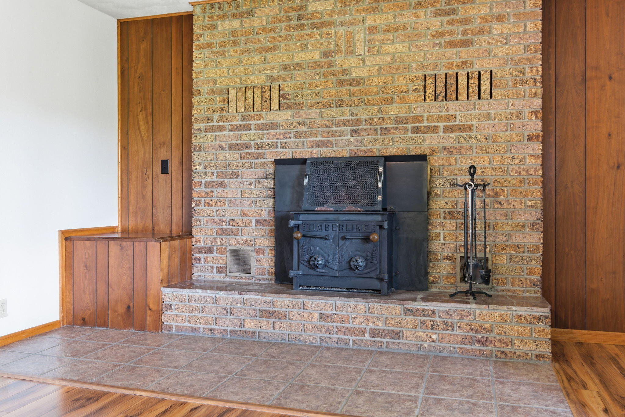 23625 Lawrence 1020 Property Photo 7