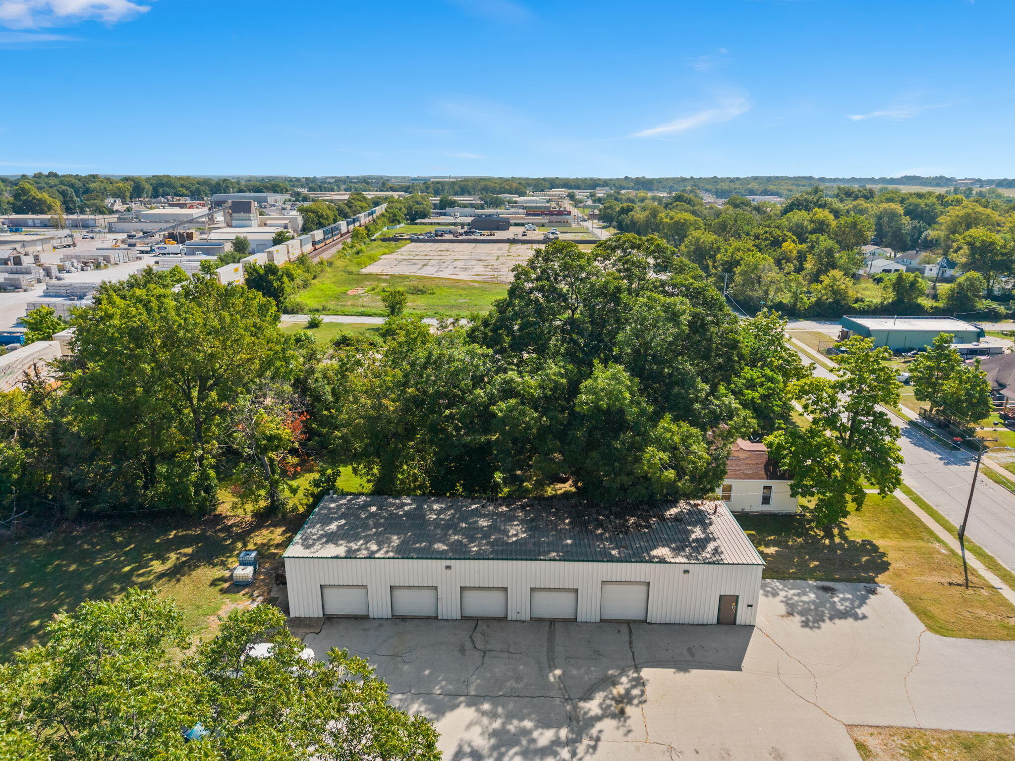 1525 East Florida Street Property Photo 2