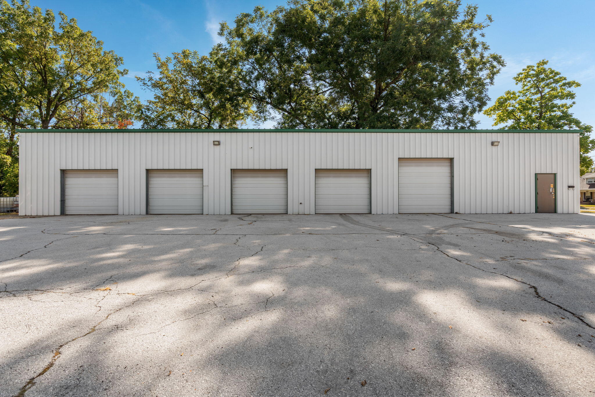 1525 East Florida Street Property Photo 6