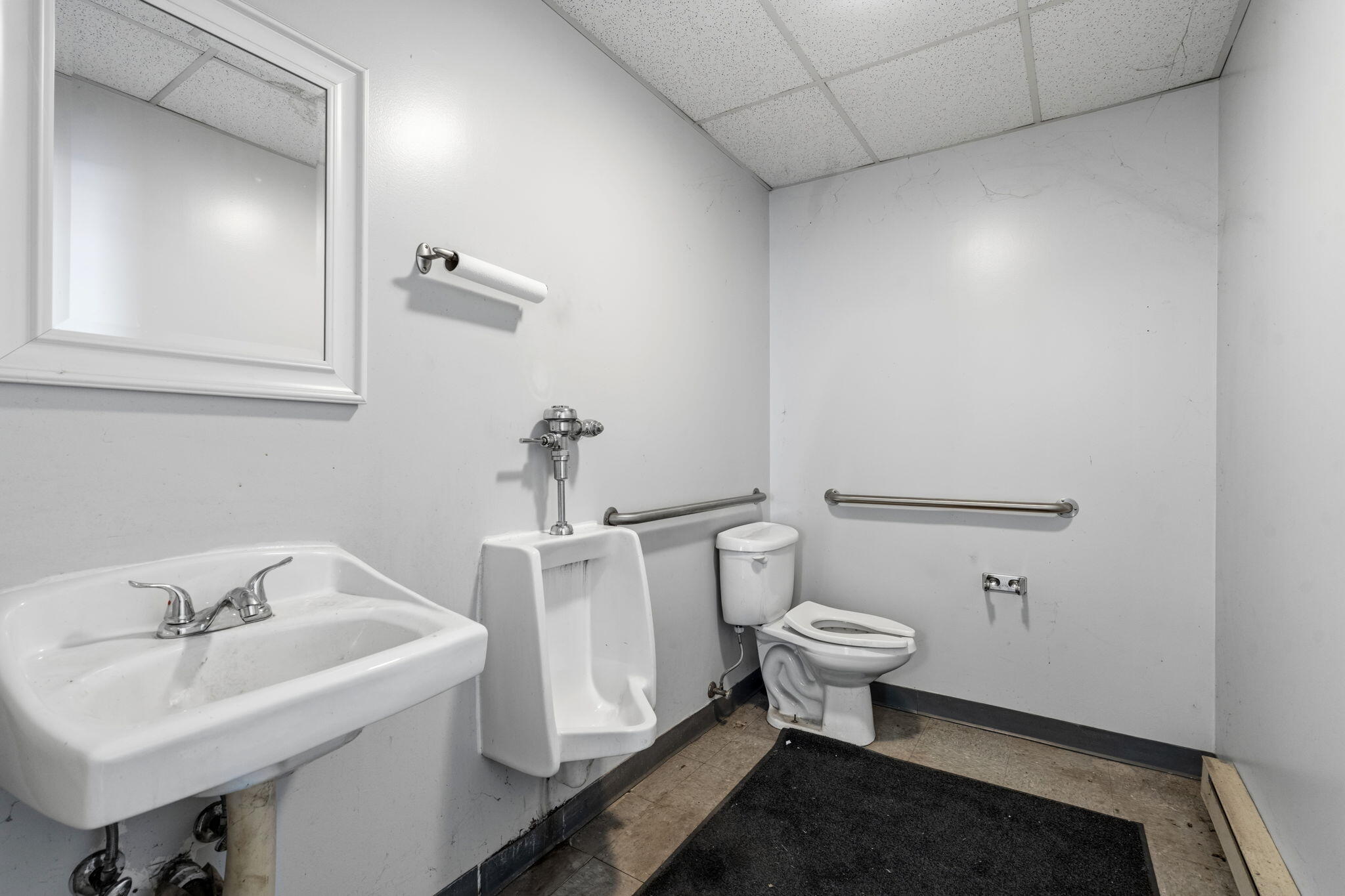 1525 East Florida Street Property Photo 10