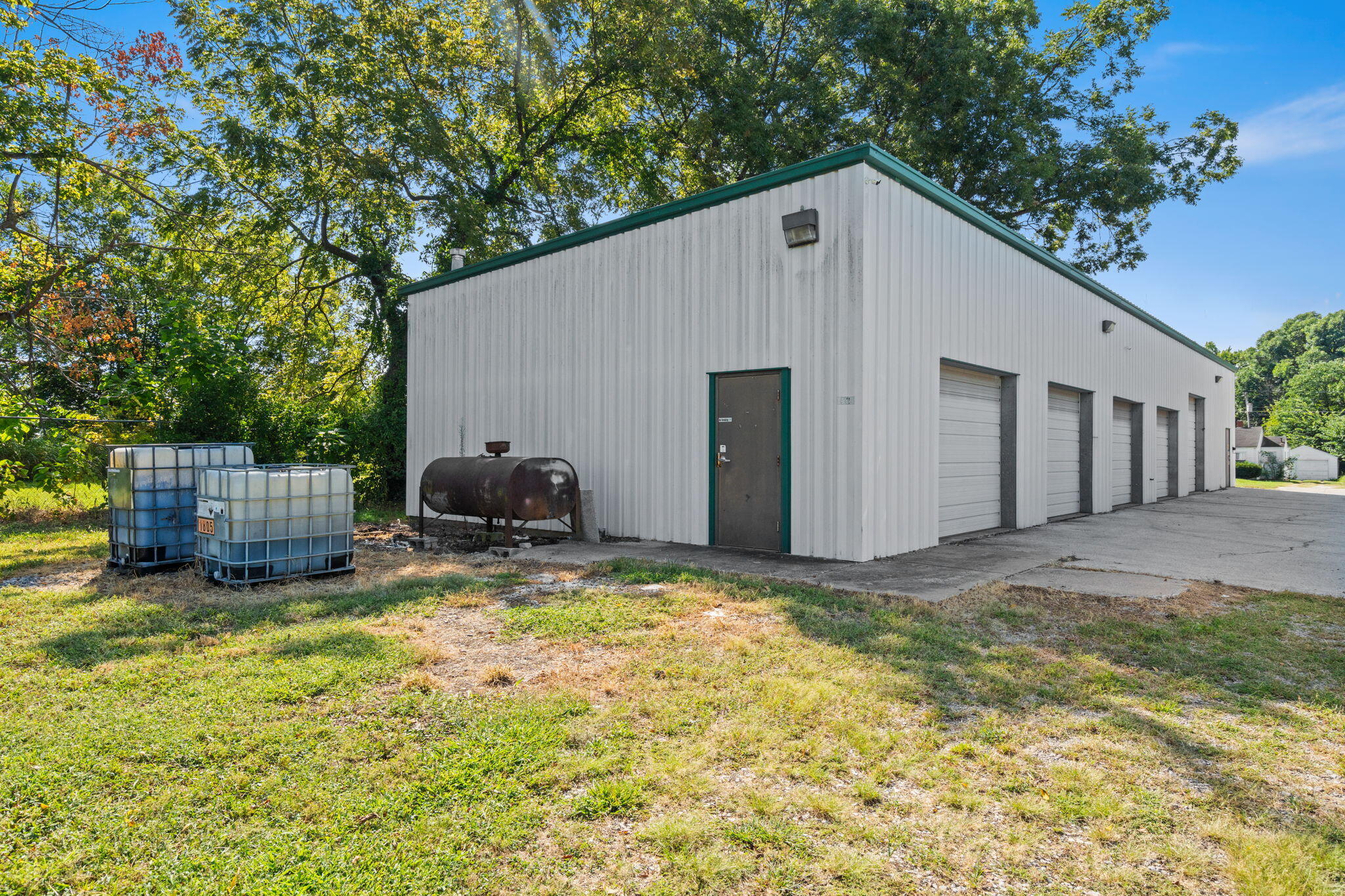 1525 East Florida Street Property Photo 16