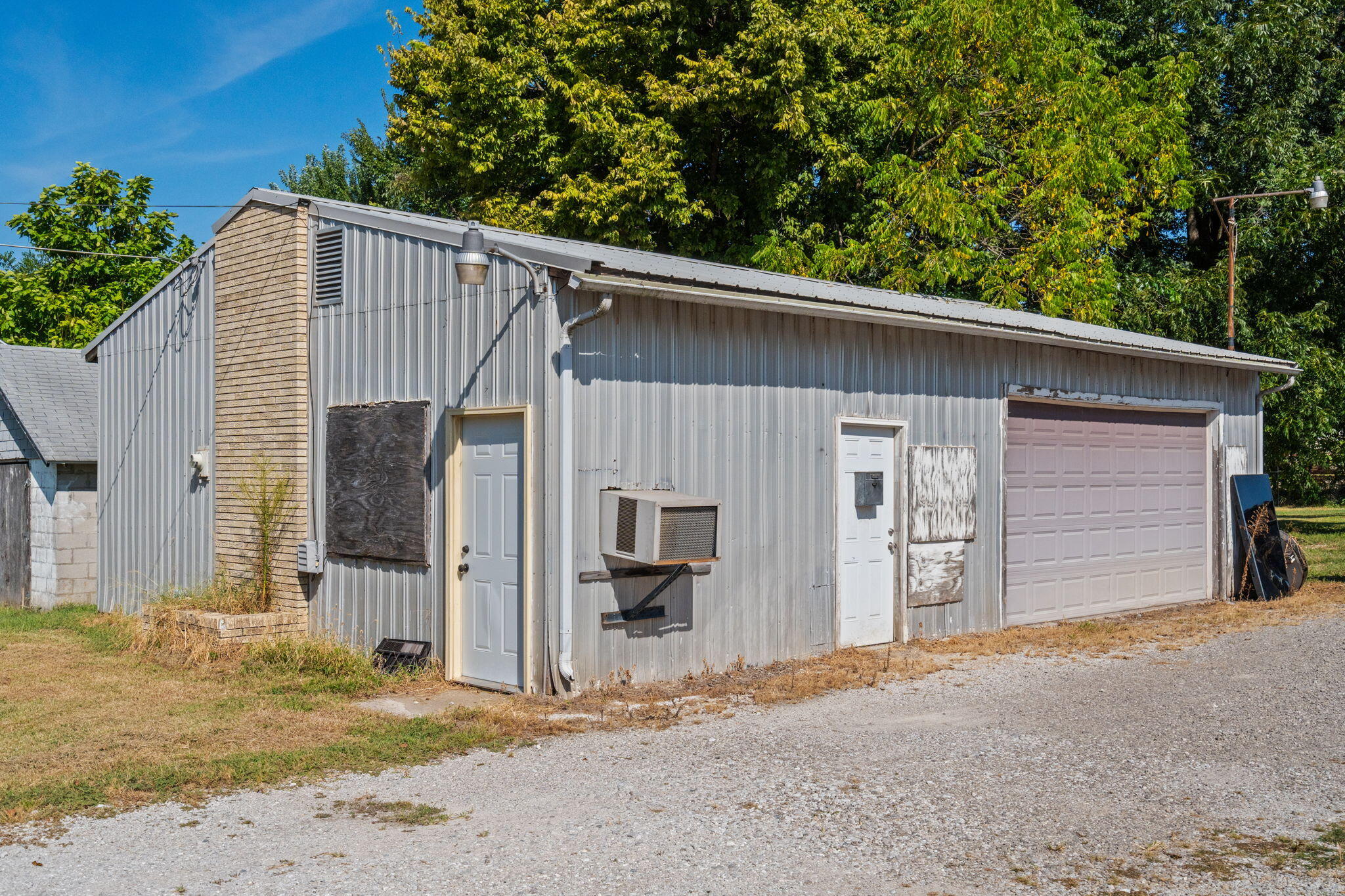 1525 East Florida Street Property Photo 19