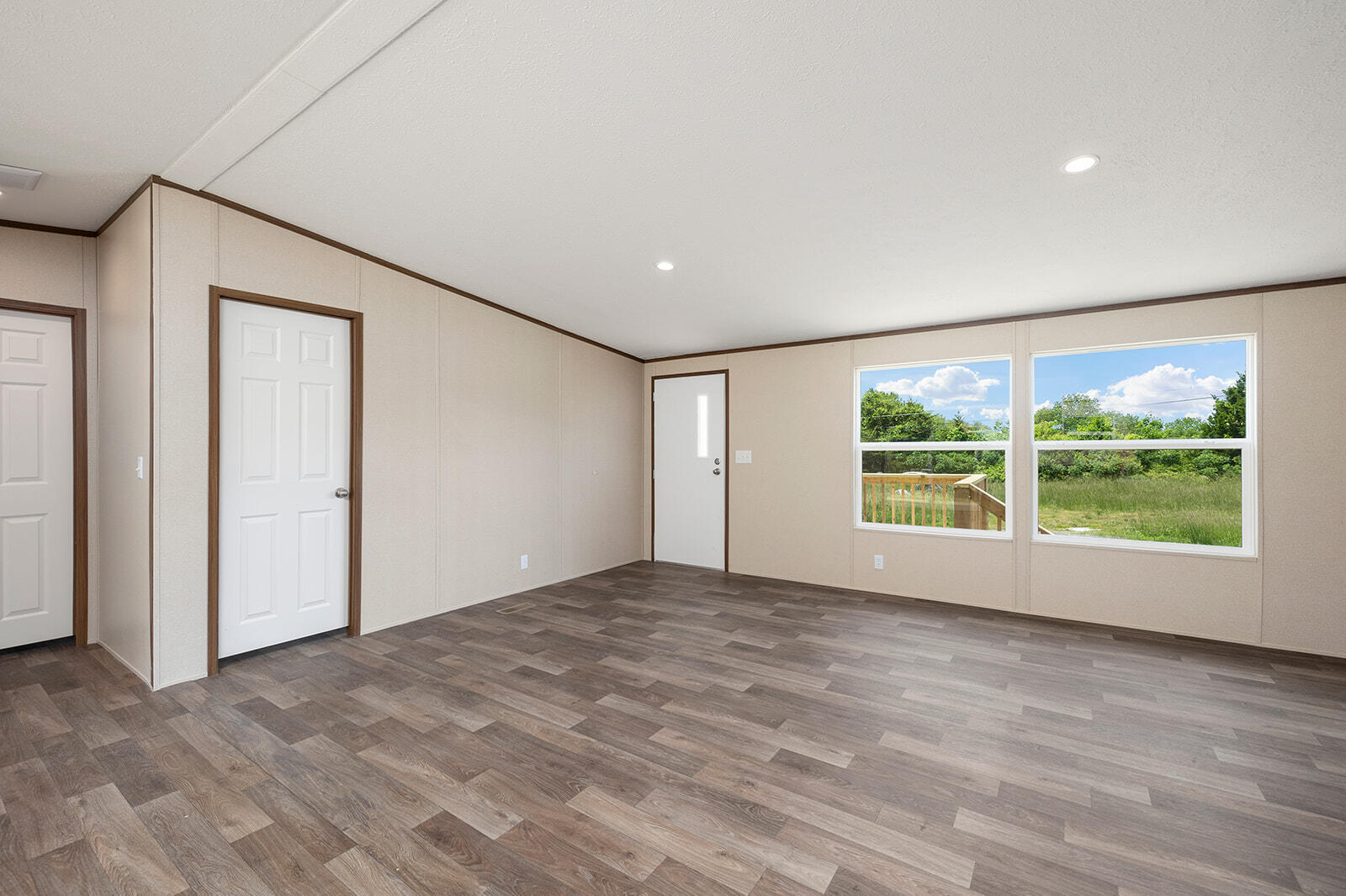 600 Tri-lakes Road Property Photo 6