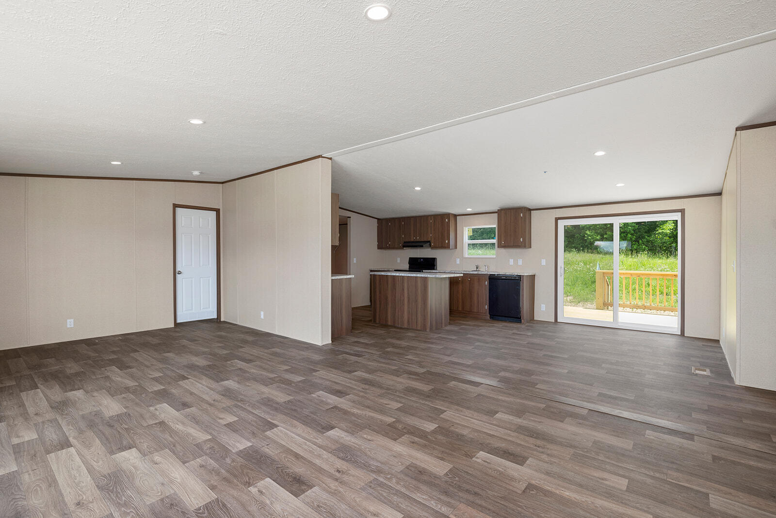 600 Tri-lakes Road Property Photo 7