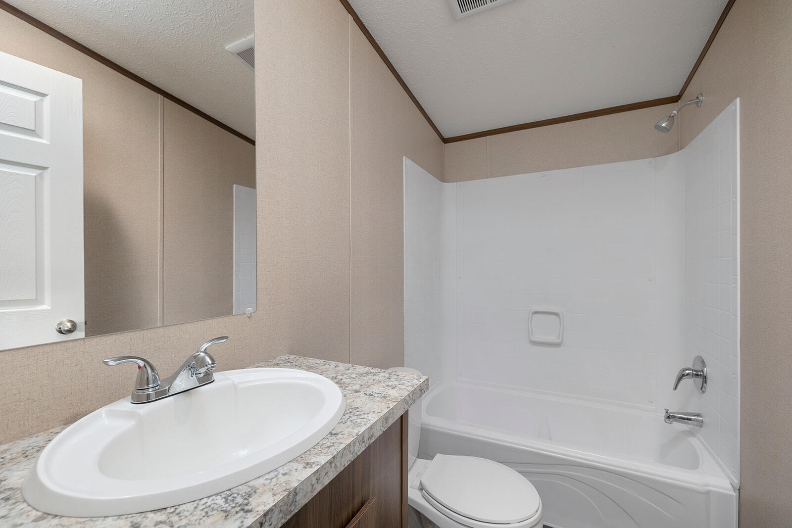 600 Tri-lakes Road Property Photo 17