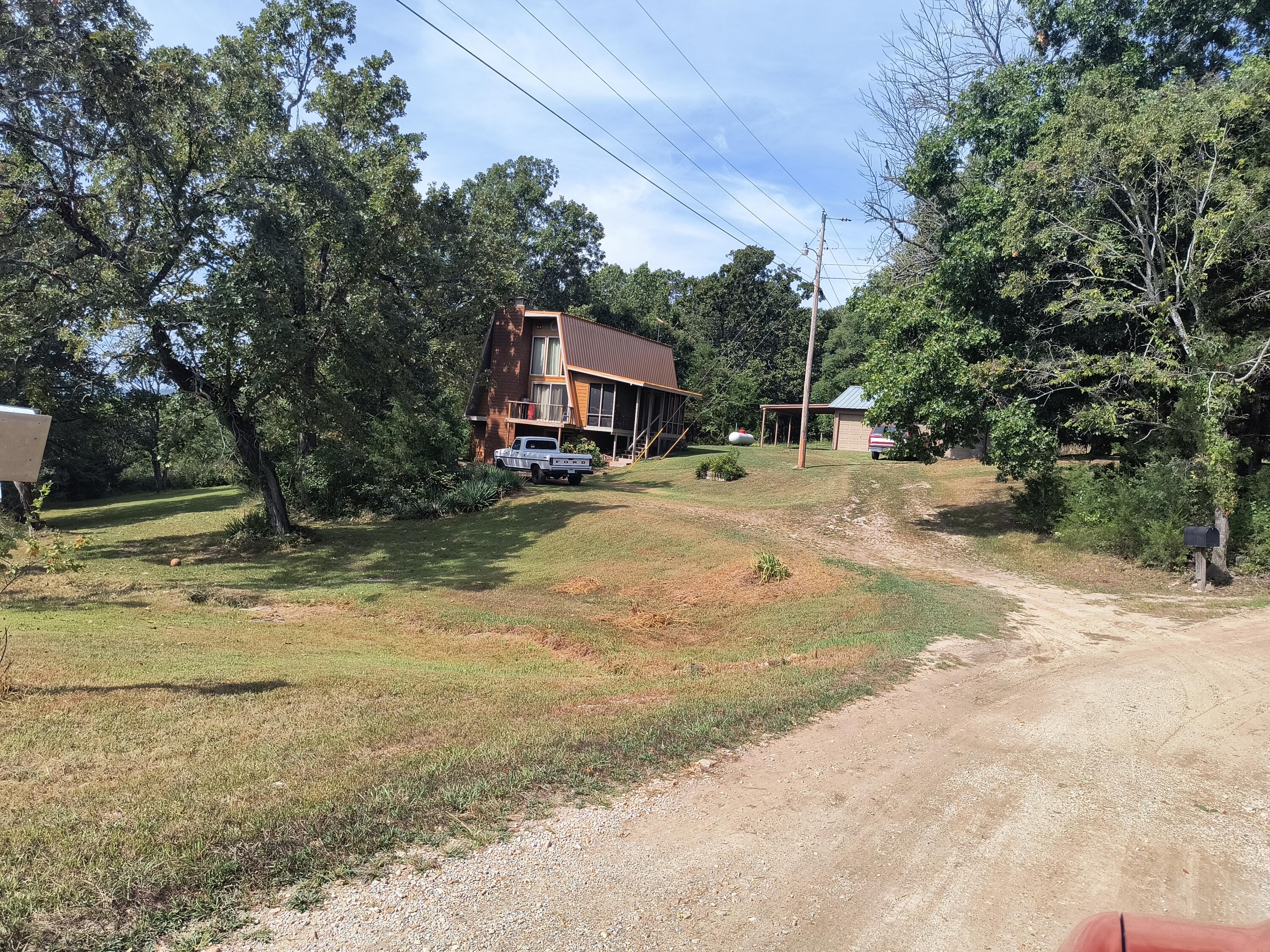 2916 County Road 662 Property Photo 4