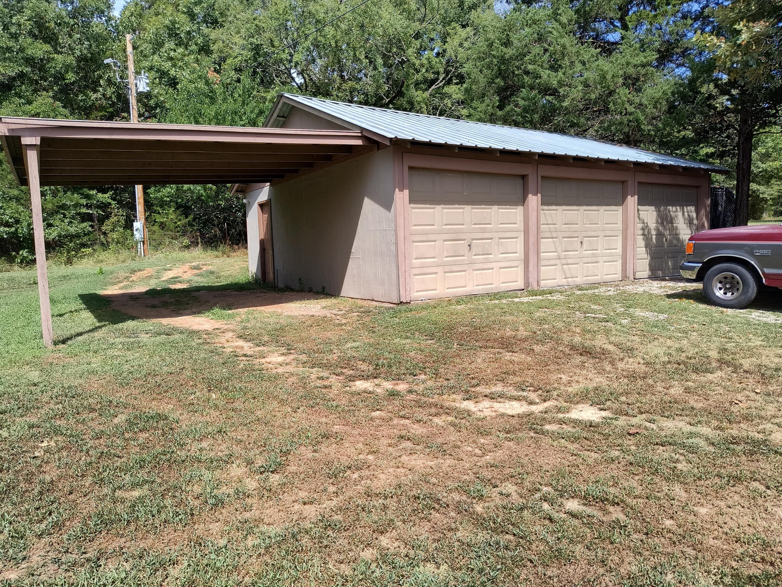 2916 County Road 662 Property Photo 35