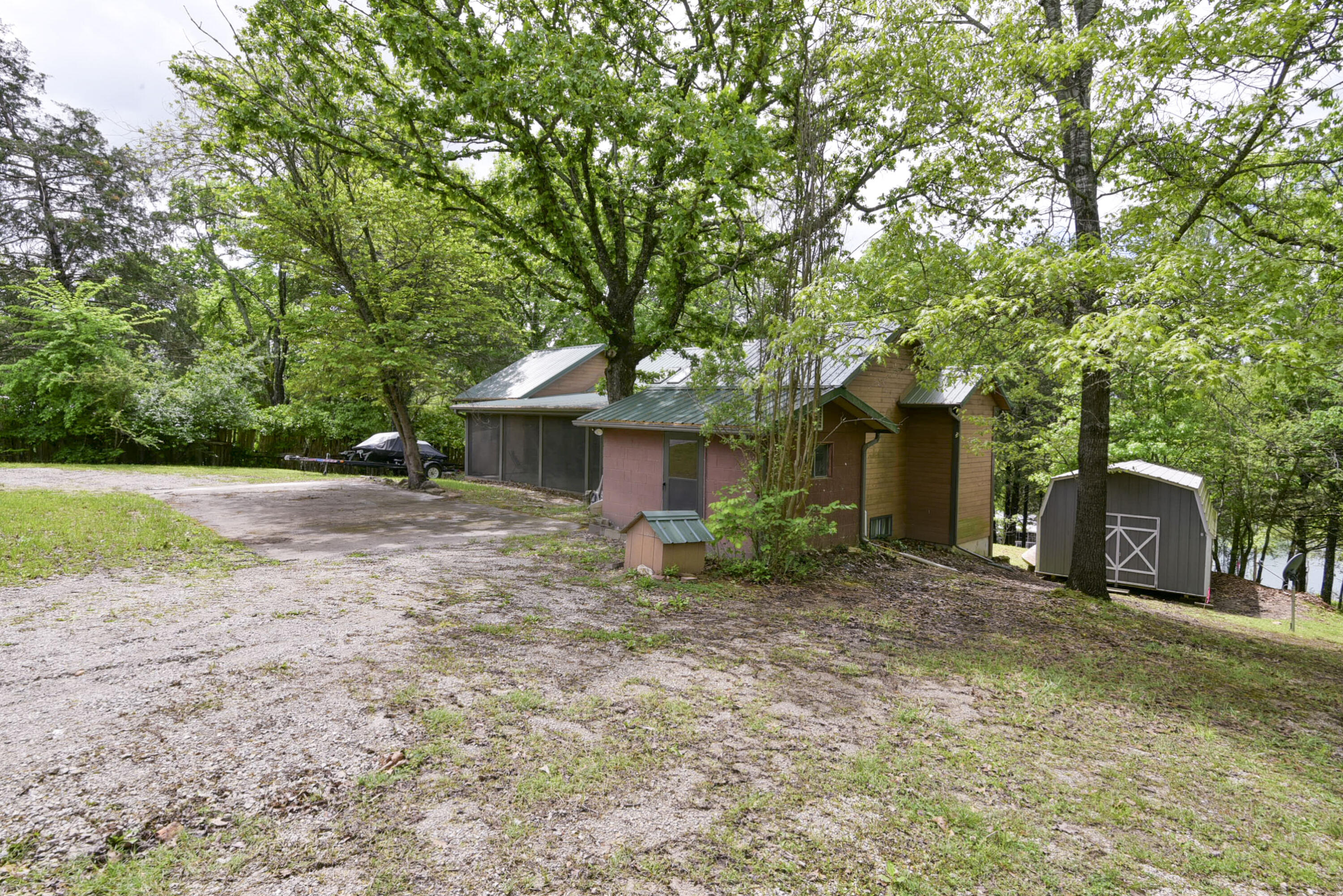 27527 Hock Lane Property Photo 5