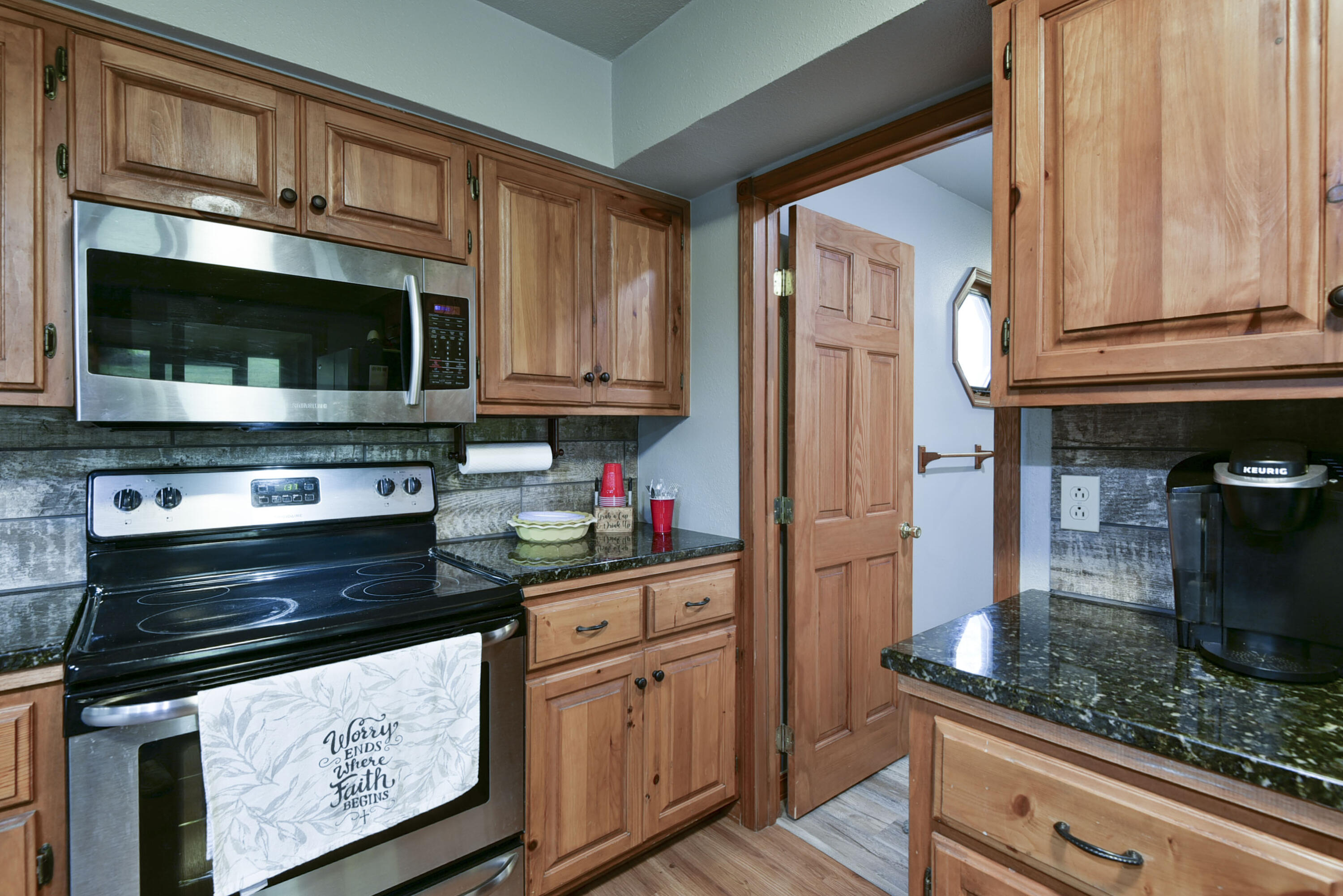 27527 Hock Lane Property Photo 11