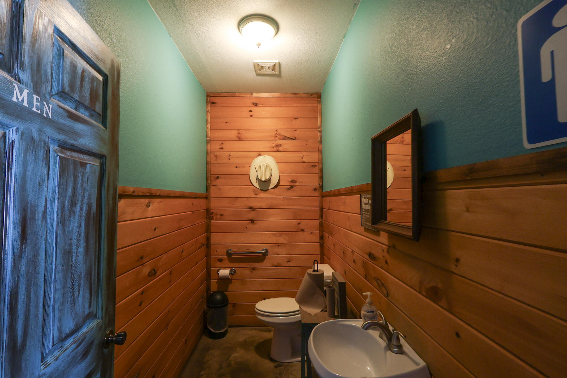 6826 U.s. 63 Property Photo 21
