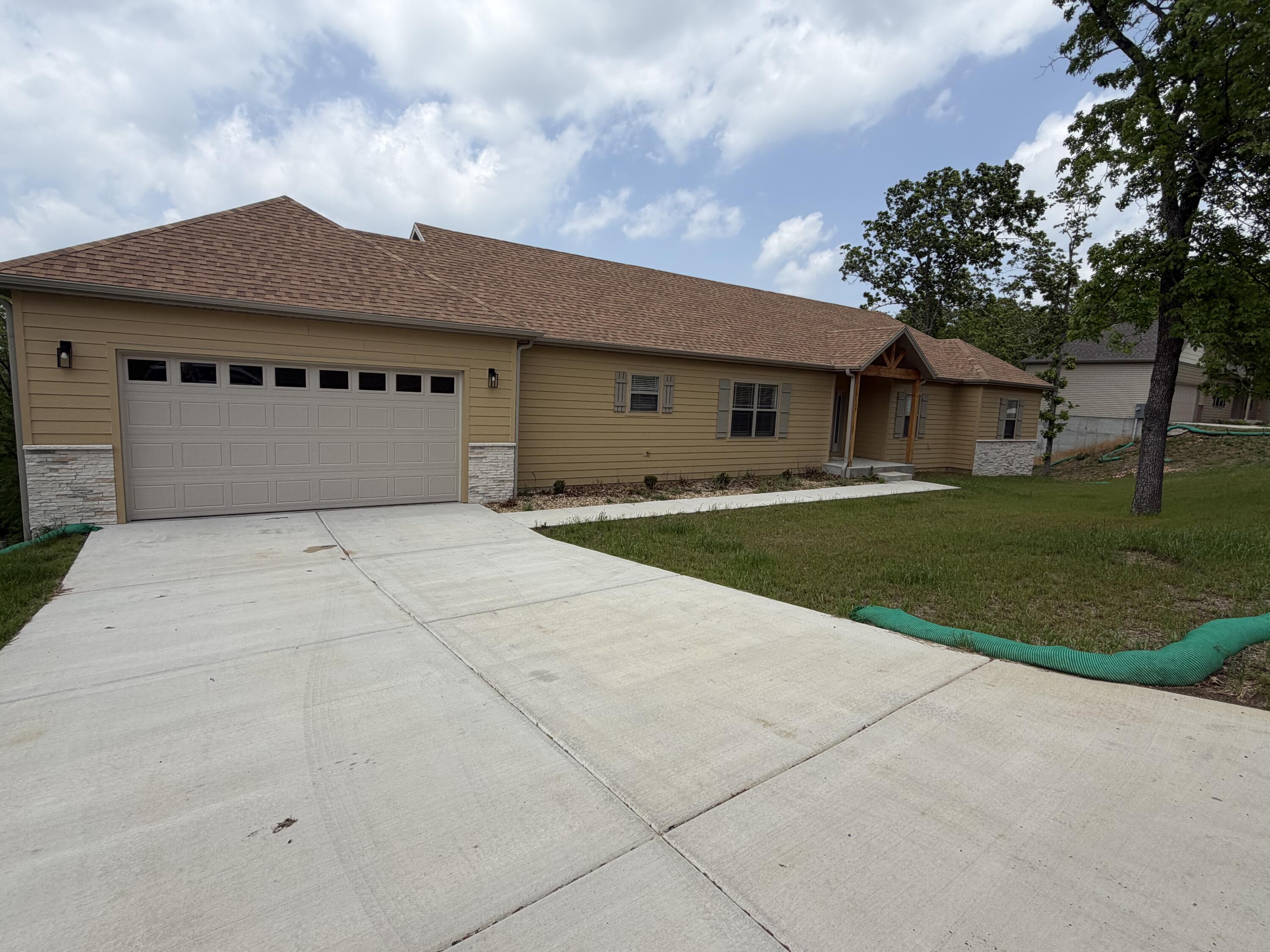 180 Grand Pointe Property Photo 2
