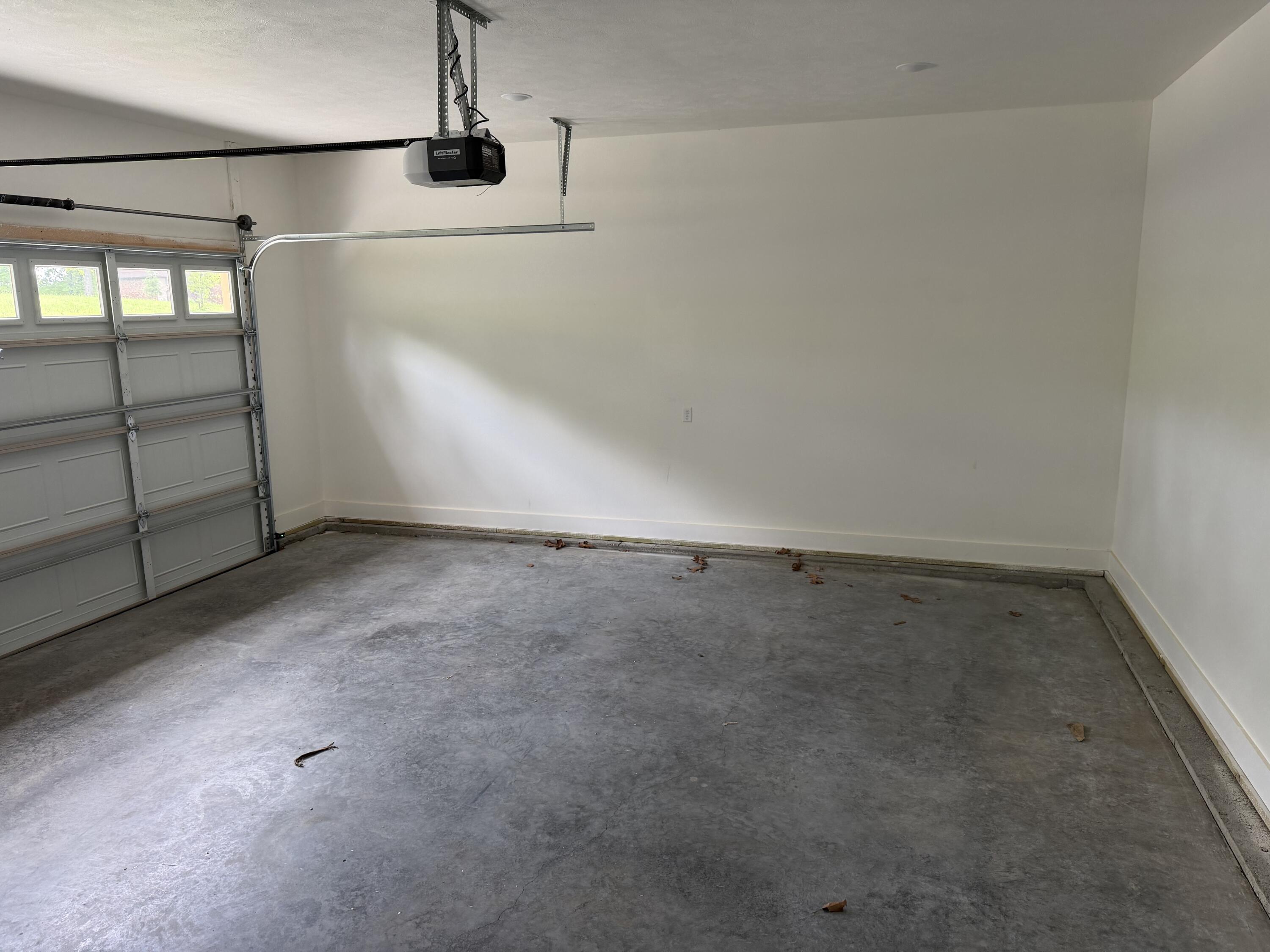 180 Grand Pointe Property Photo 9