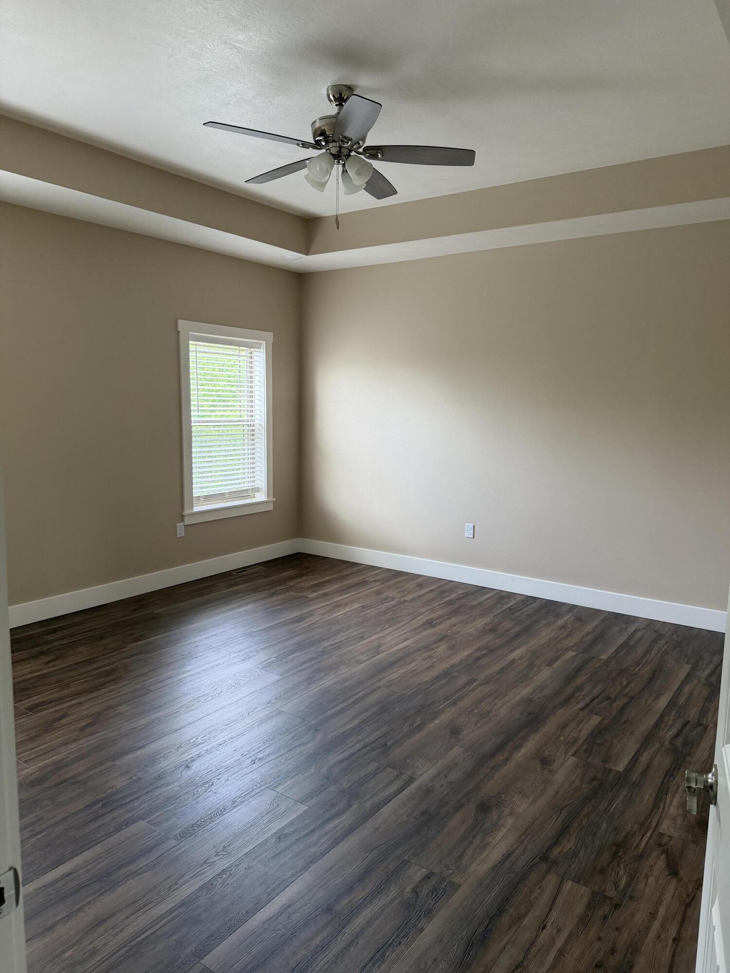 180 Grand Pointe Property Photo 10