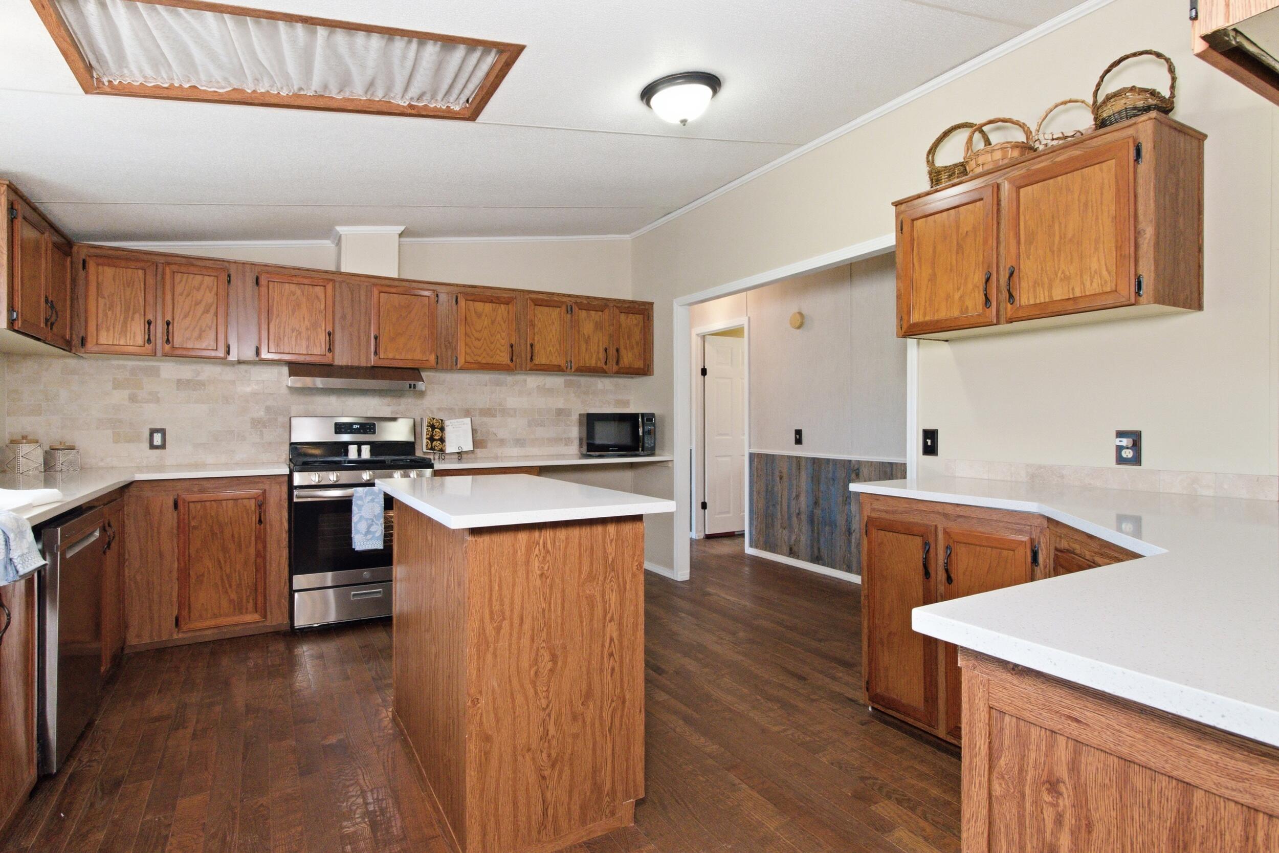 3650/3648 County Road 6540 Property Photo 6