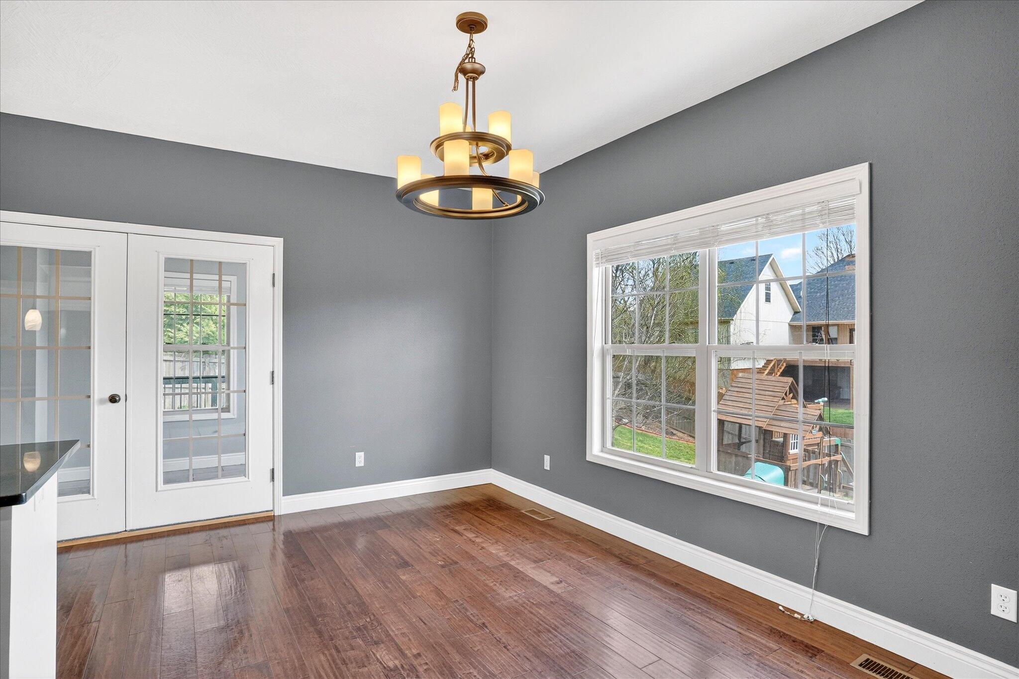 634 North Rockingham Avenue Property Photo 14