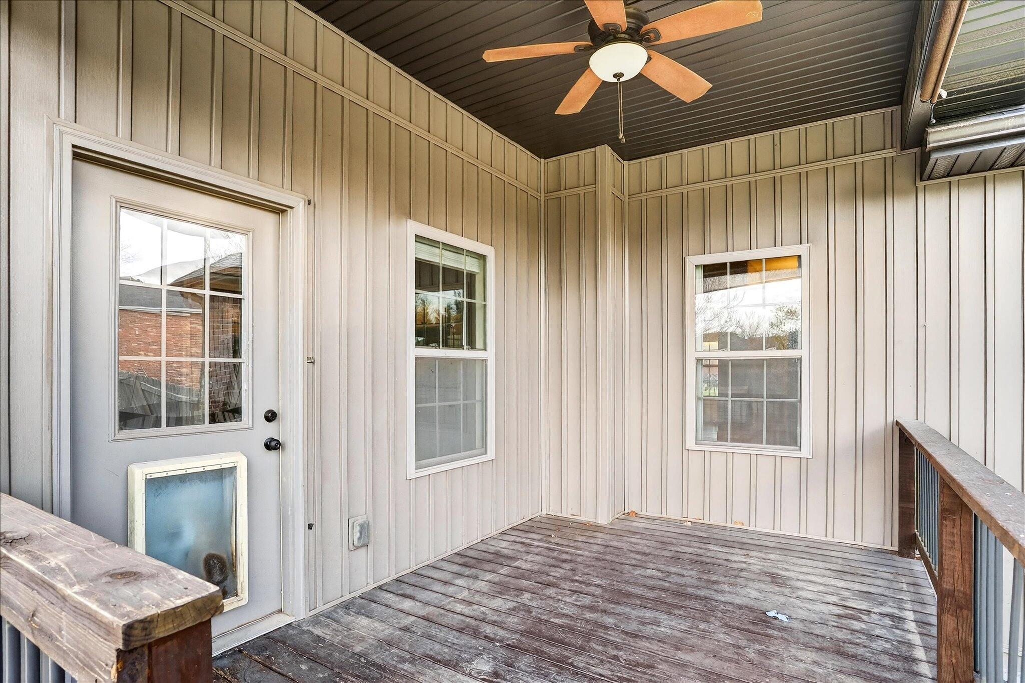 634 North Rockingham Avenue Property Photo 15