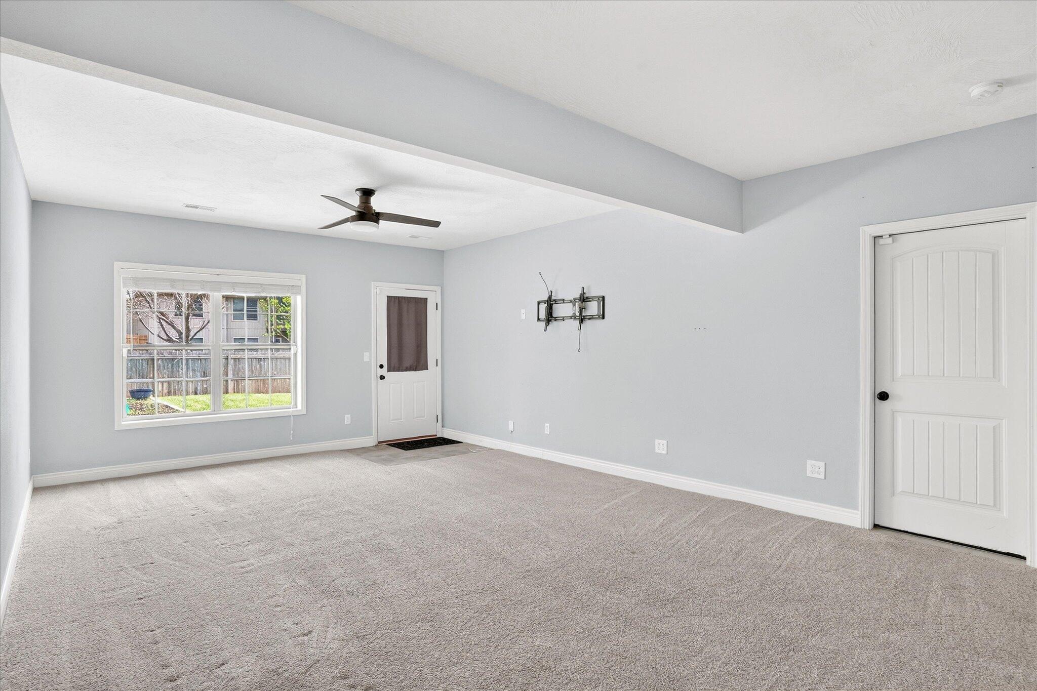634 North Rockingham Avenue Property Photo 29