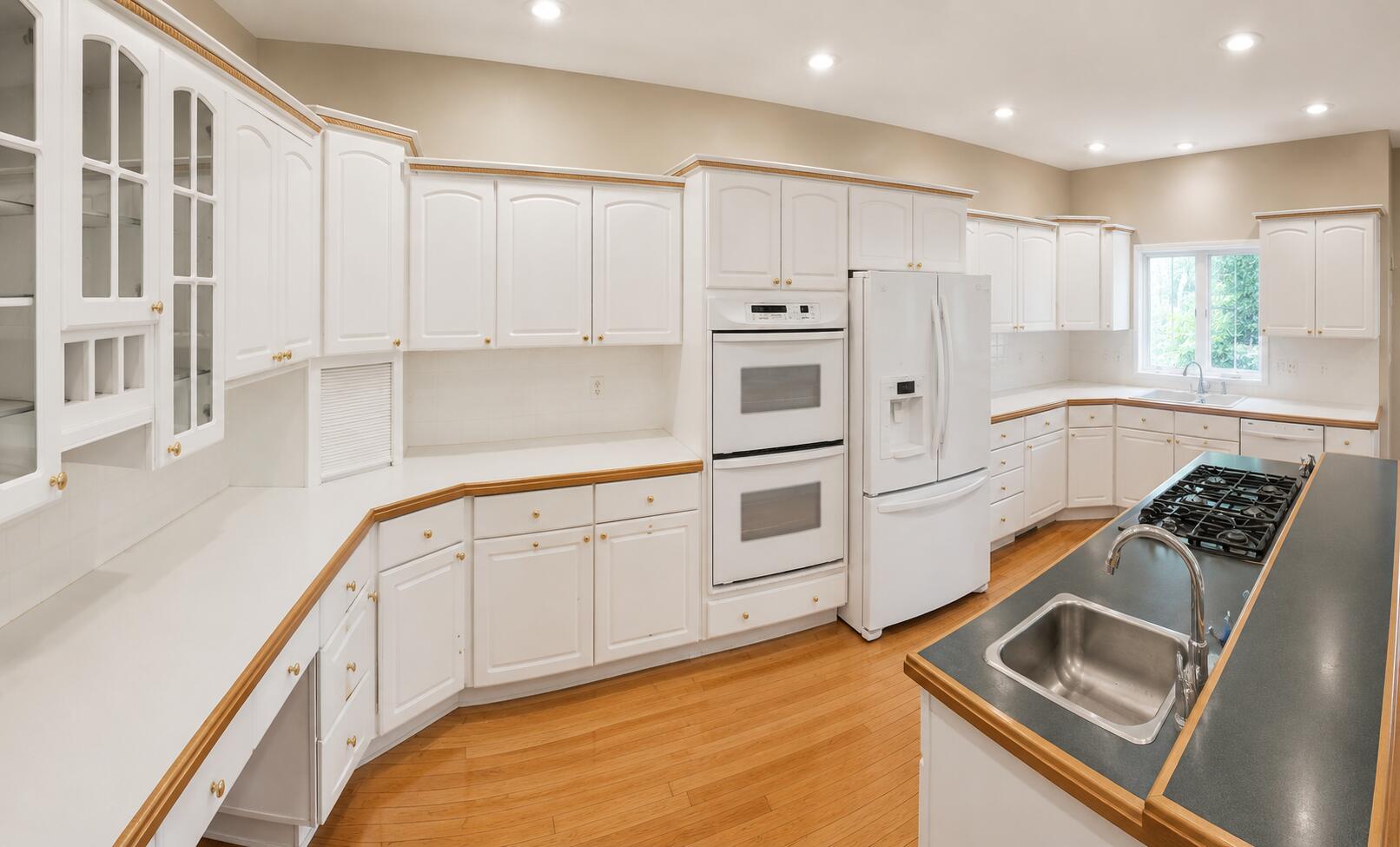 2016 Timberlake Road Property Photo 12